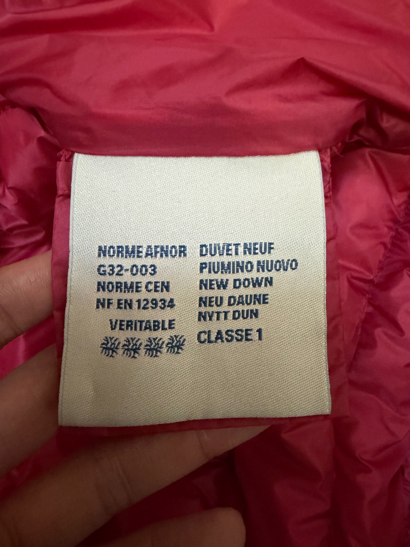 Moncler Moncler Down Cropped Red Down Jacket 2 Women Size XS / US 0-2 / IT 36-38 - 5 Thumbnail