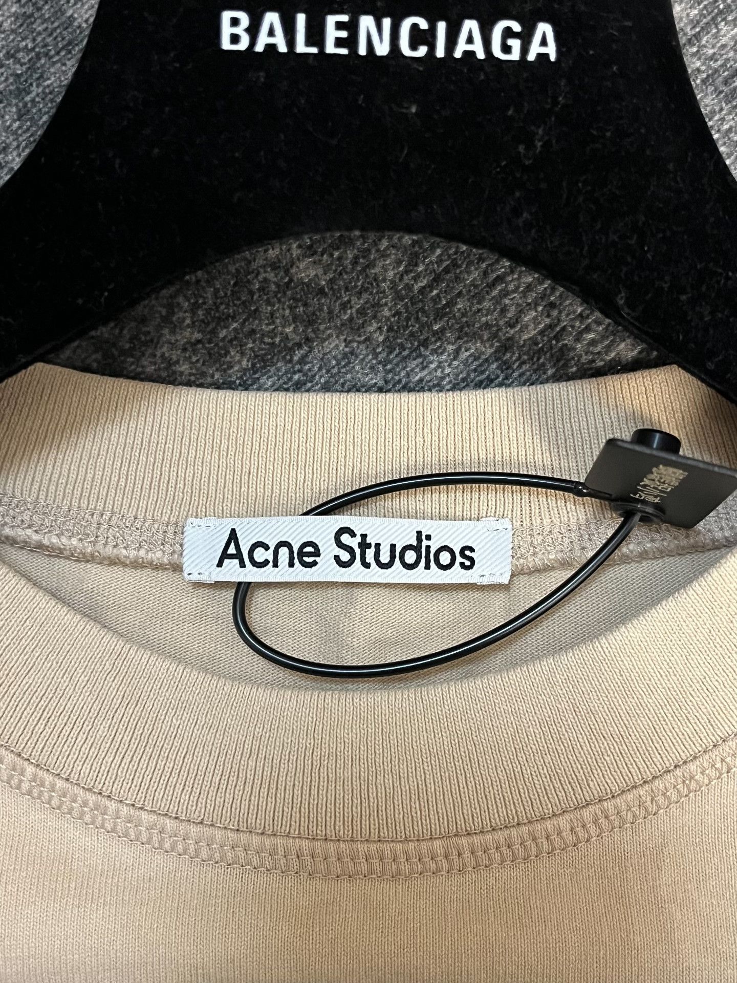 Acne Studios Acne Studios Retro Graphic Beige T-Shirt XXS Women Size XXS / US 00 / IT 34 - 3 Thumbnail