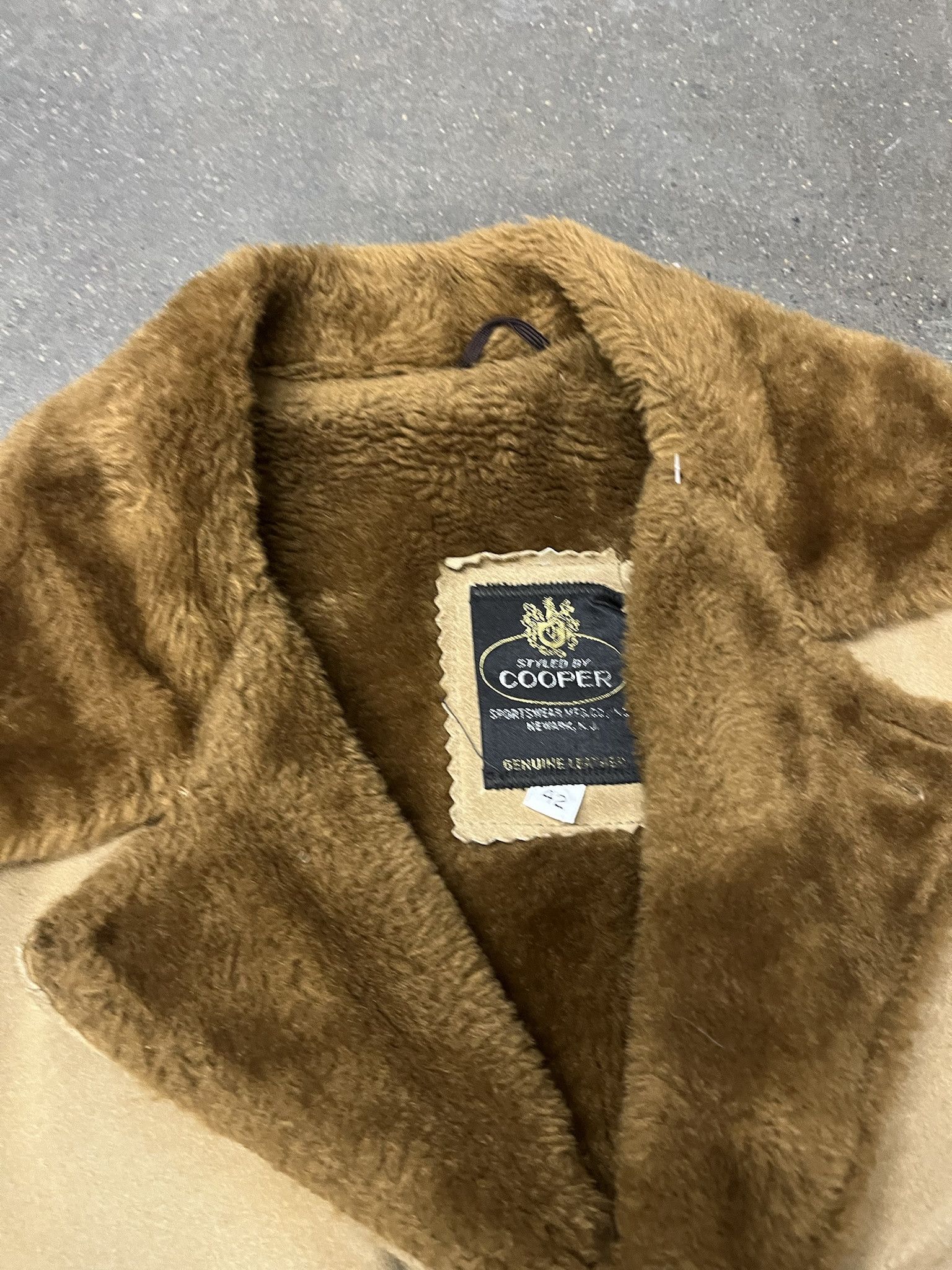 Leather × Vintage Vintage 1980s Cooper Suede Leather Fur Lined Jacket Size 42 Size US L / EU 52-54 / 3 - 2 Thumbnail