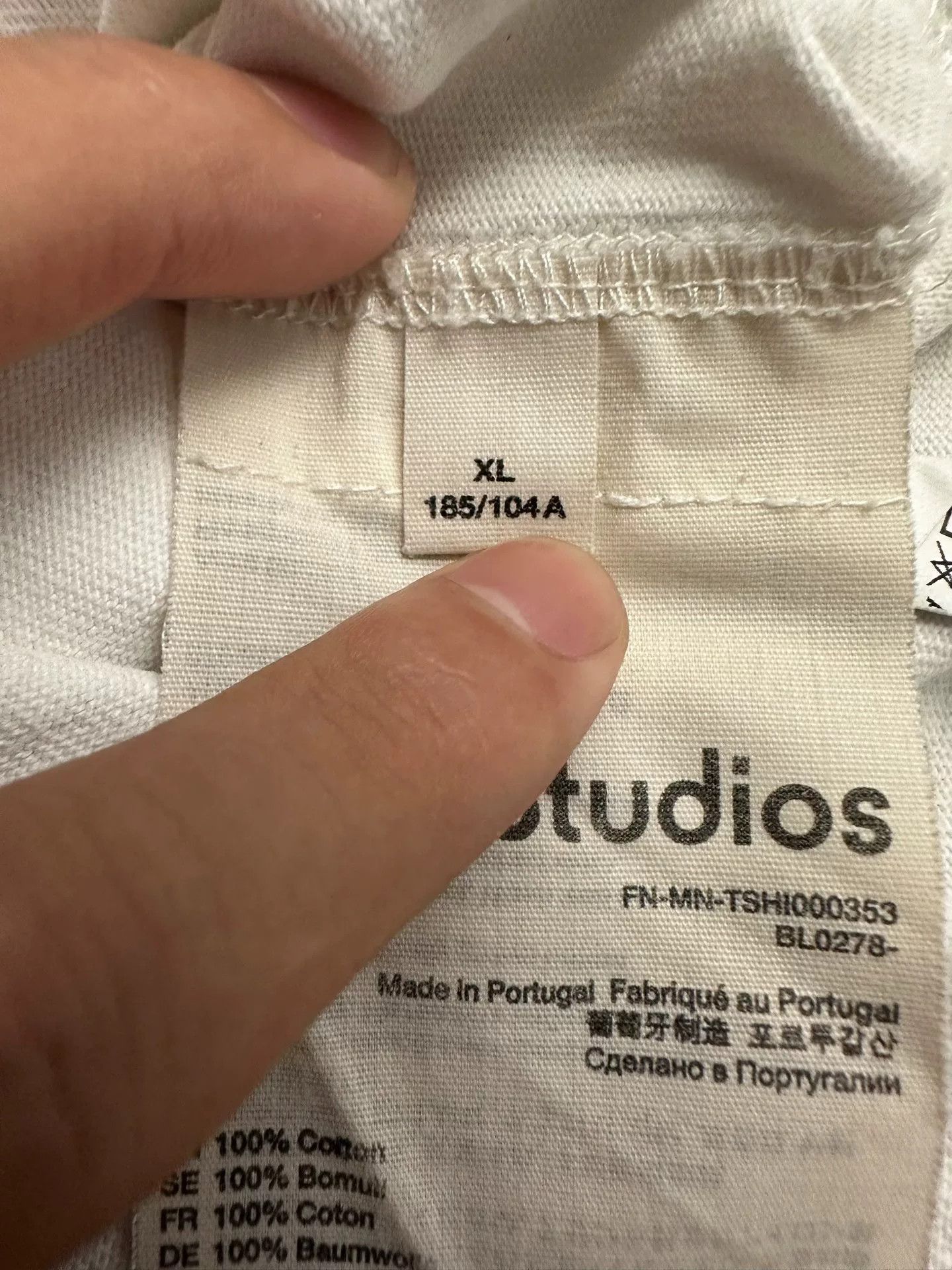 Acne Studios Acne Studios Casual Printed White T-Shirt XL Men Size US XL / EU 56 / 4 - 3 Thumbnail