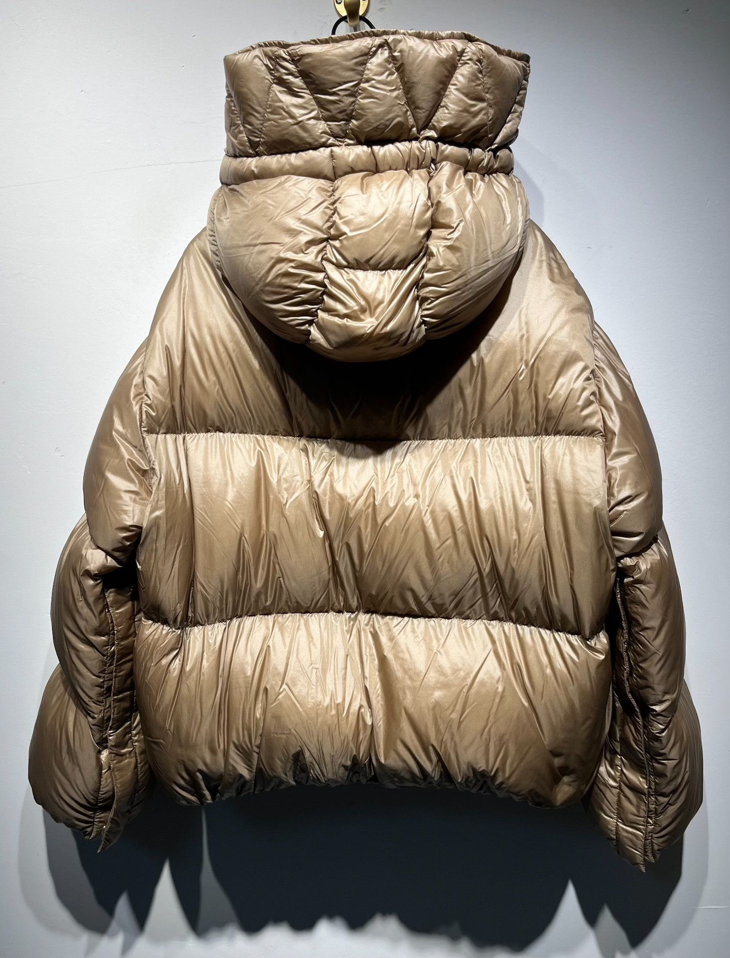 Moncler Moncler Beige Down Jacket 0 Women Size XS / US 0-2 / IT 36-38 - 2 Thumbnail