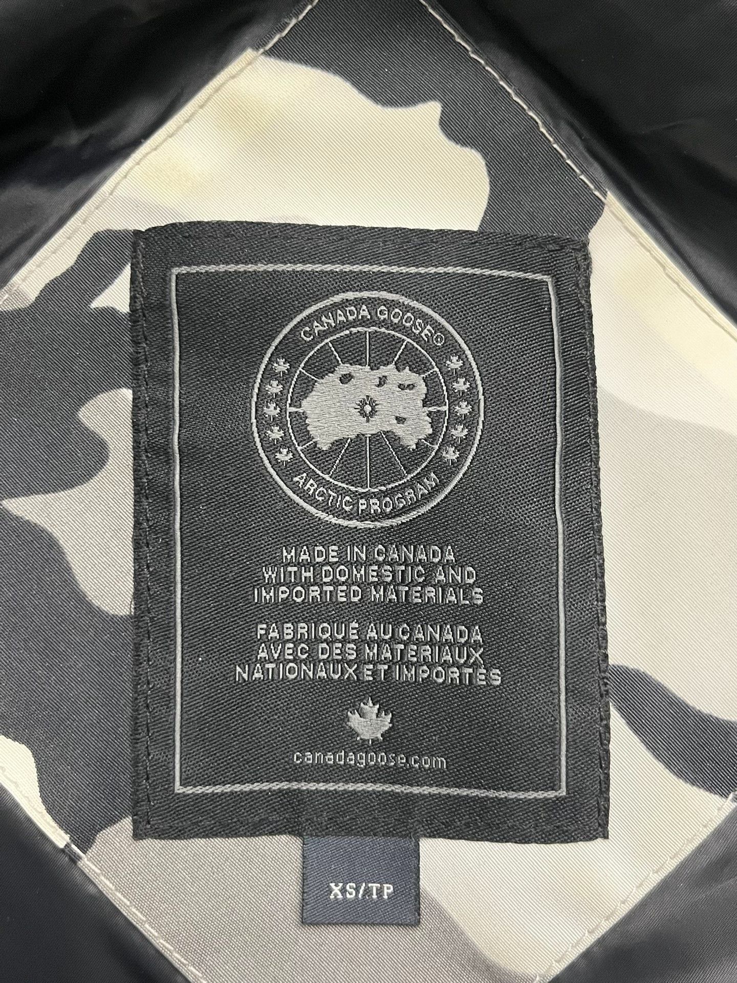 Canada Goose Canada Goose Down Camo Black Heavy Coat XS Men Size US XS / EU 42 / 0 - 3 Thumbnail