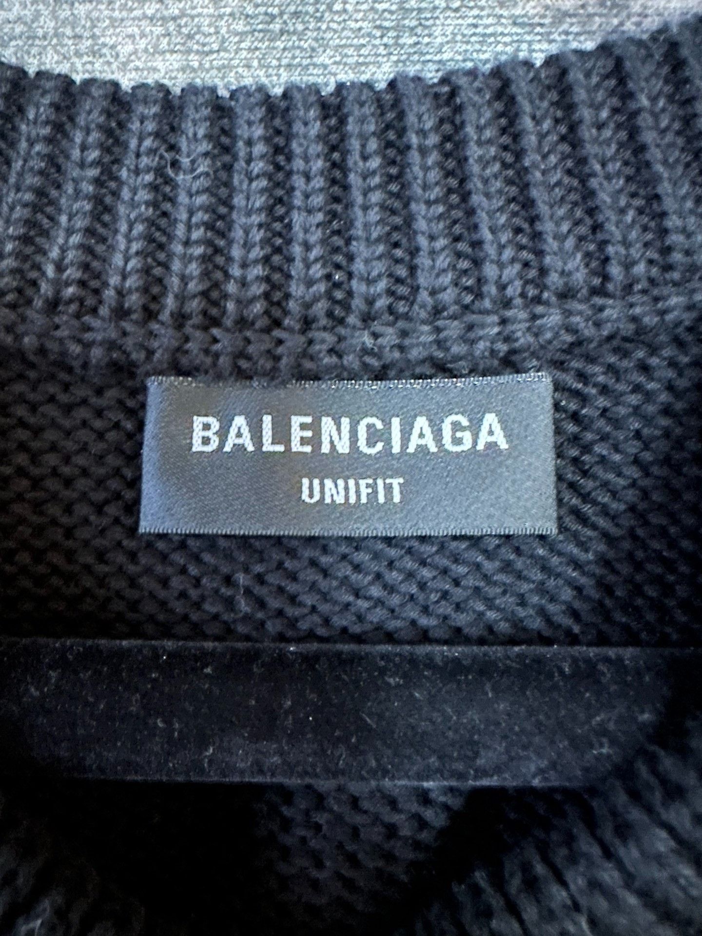 Balenciaga Balenciaga Knit Embroidered Sweater S Women Size S / US 4 / IT 40 - 3 Thumbnail