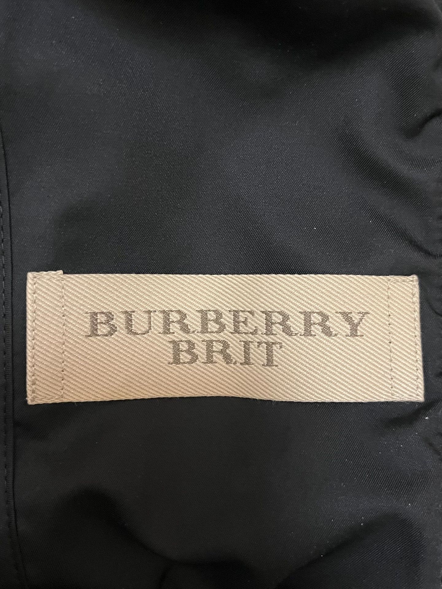 Burberry Burberry Patchwork Cropped Black Down Jacket XS Women Size XS / US 0-2 / IT 36-38 - 3 Thumbnail