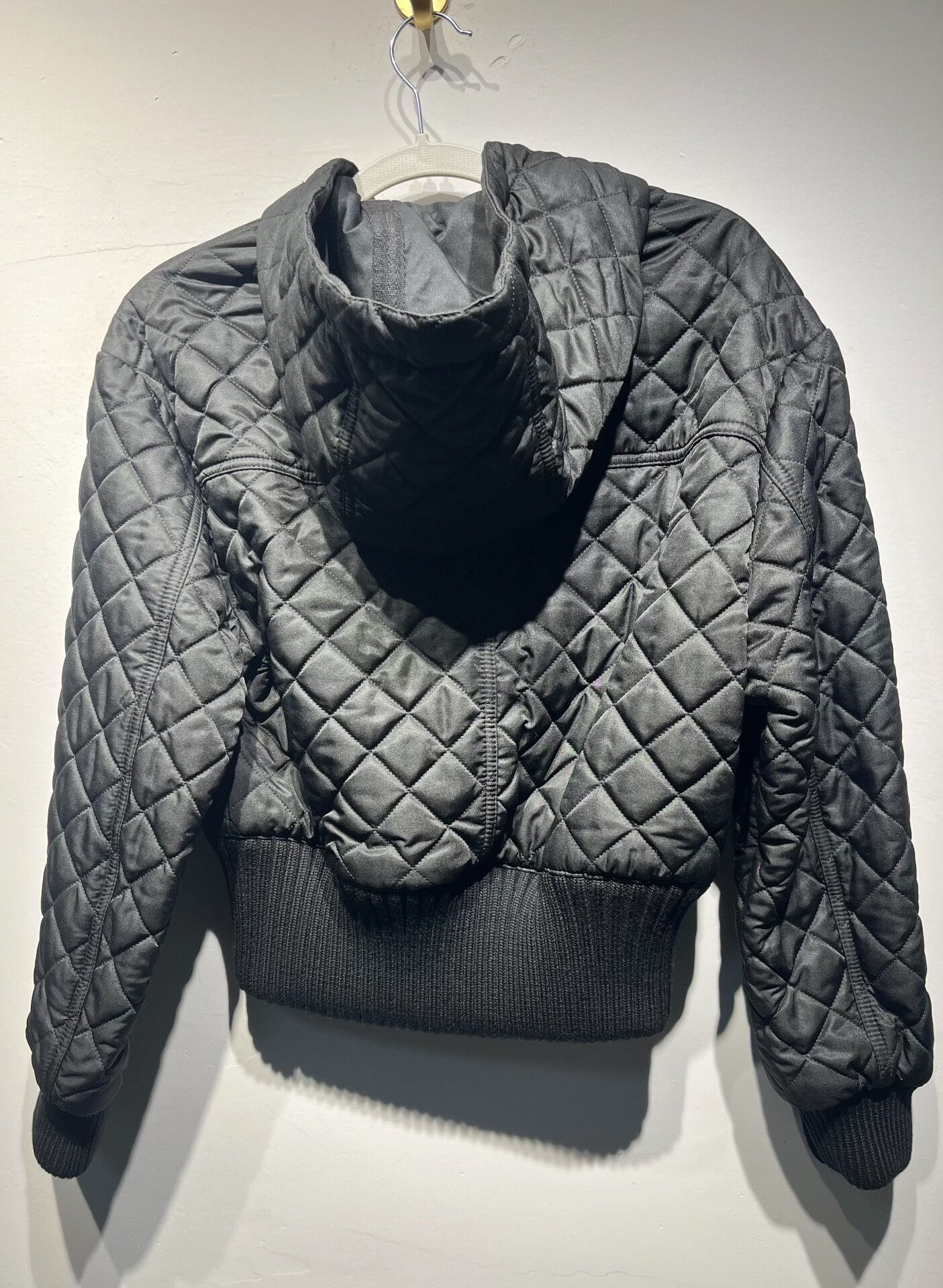 Burberry Burberry Patchwork Cropped Black Down Jacket XS Women Size XS / US 0-2 / IT 36-38 - 2 Thumbnail