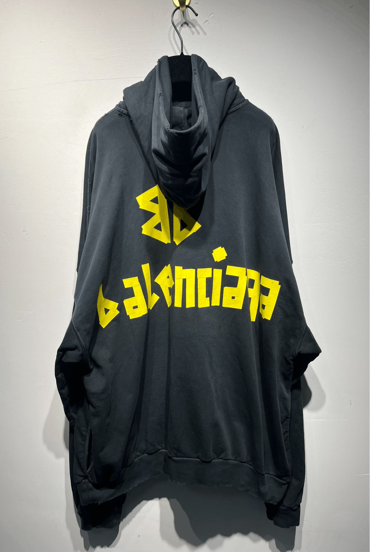 Balenciaga Balenciaga Black Hoodie 3 Men Size US XS / EU 42 / 0 - 2 Thumbnail