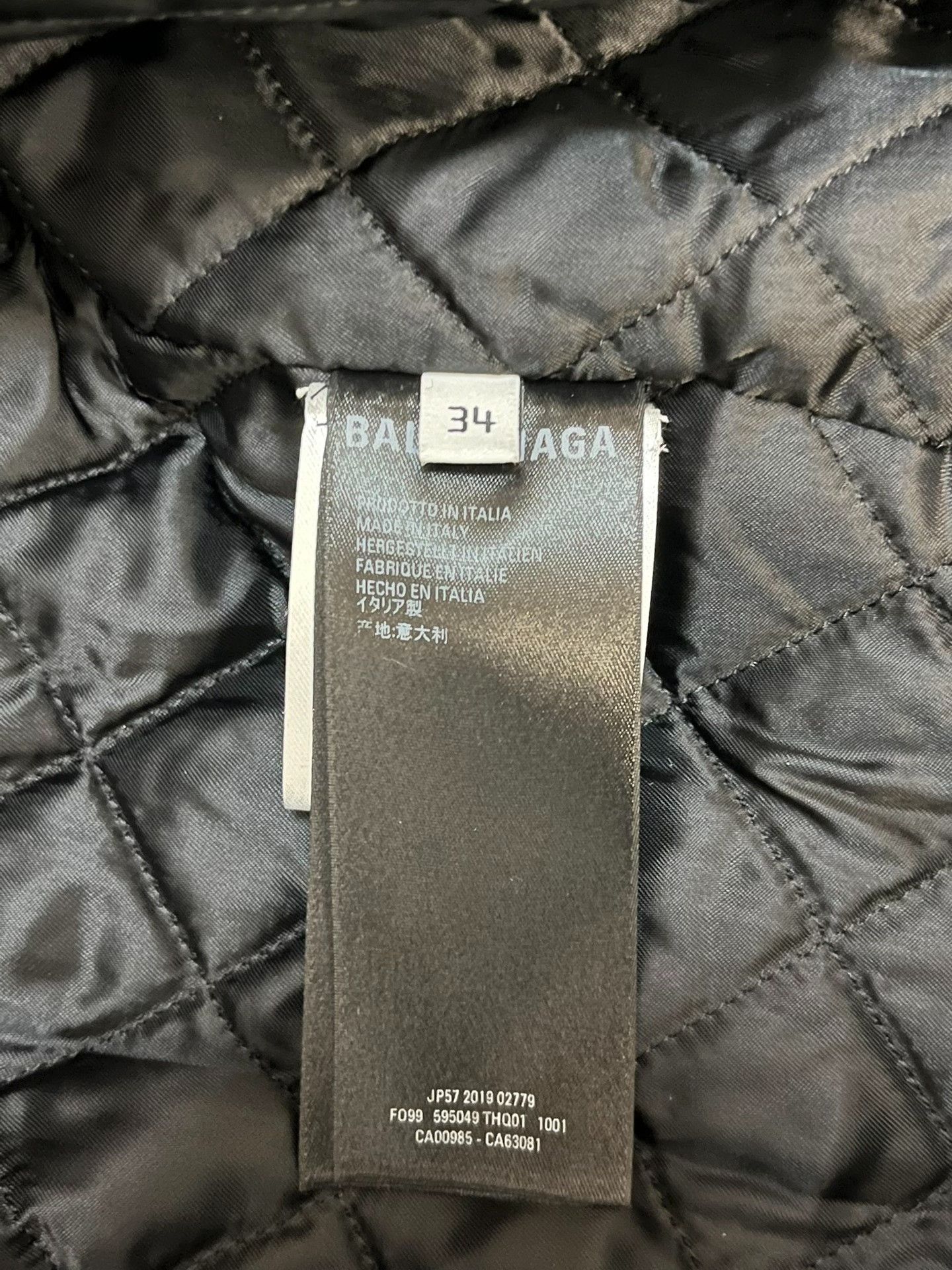 Balenciaga Balenciaga Fur Oversized Black Jacket 34 Women Size XS / US 0-2 / IT 36-38 - 4 Thumbnail