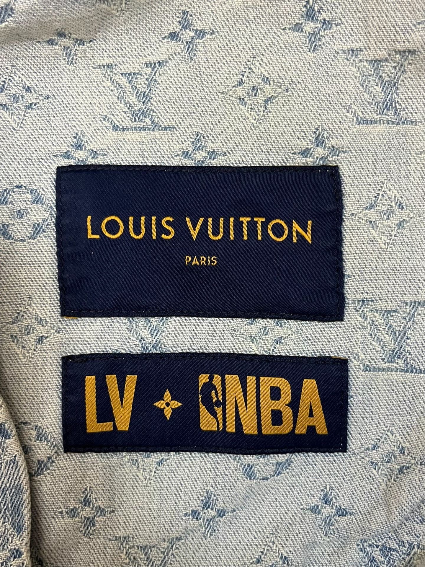 Louis Vuitton Louis Vuitton Denim Embroidered Light Jacket 48 Men Size US XL / EU 56 / 4 - 3 Thumbnail