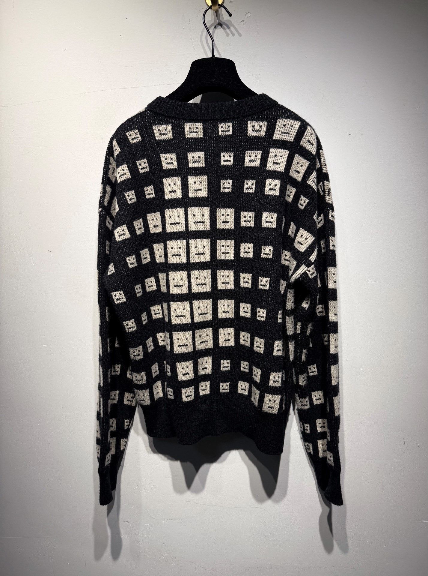 Acne Studios Acne Studios Knit Sweater XS Women Size XS / US 0-2 / IT 36-38 - 2 Thumbnail