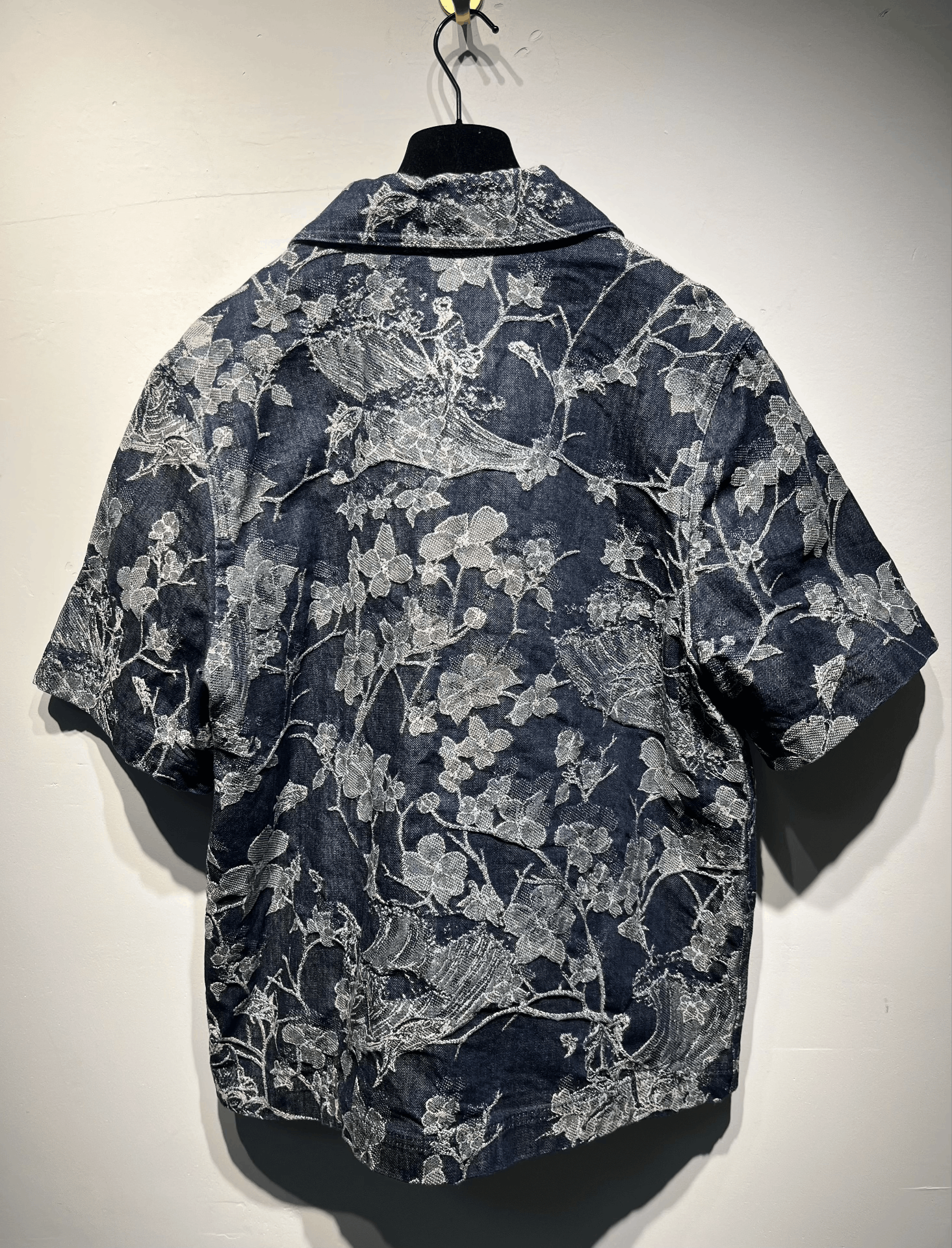Louis Vuitton Louis Vuitton Printed Shirt M Men Size US M / EU 48-50 / 2 - 2 Thumbnail