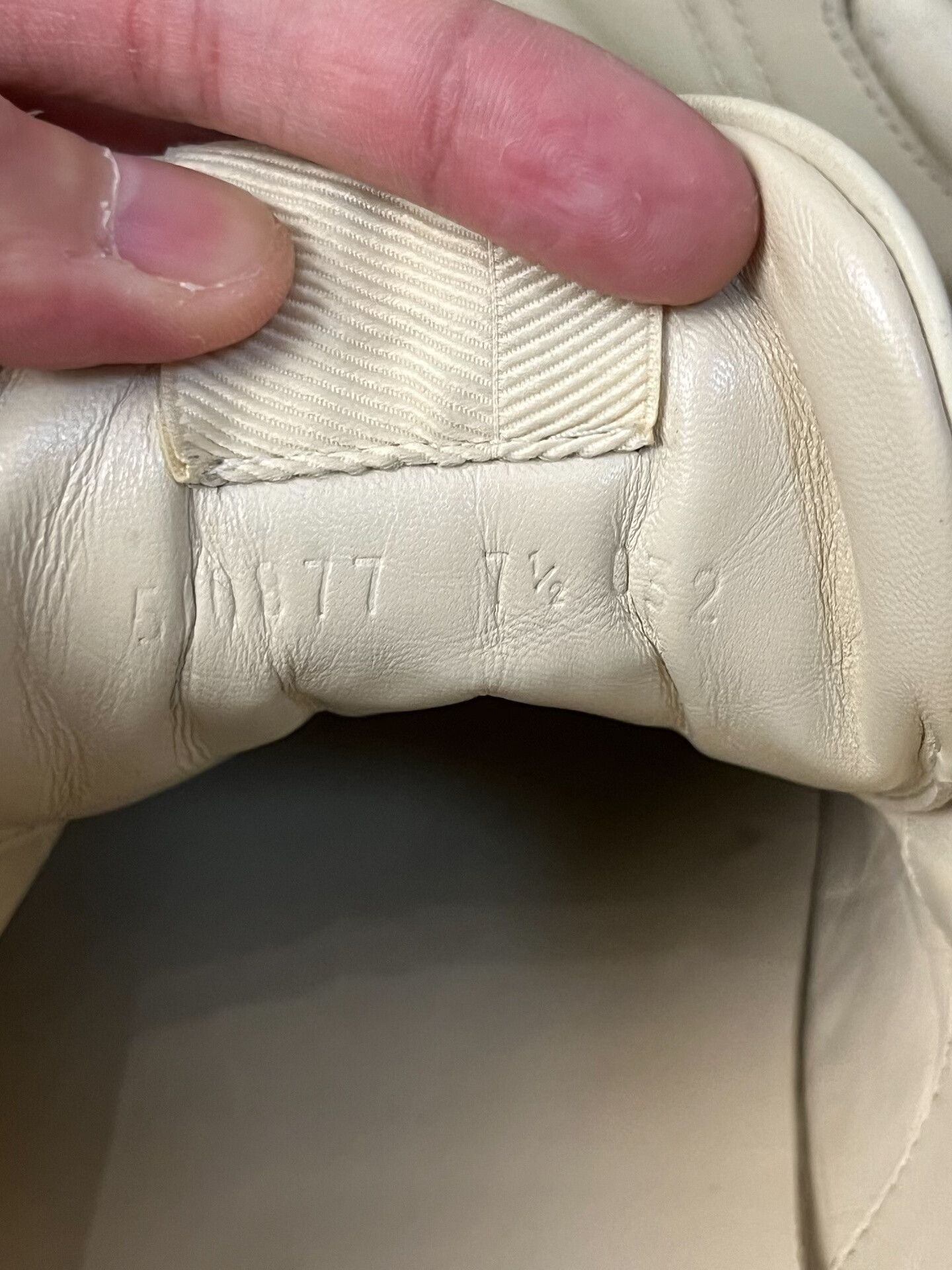 Gucci Gucci Retro White Lowtop Sneakers 7.5 Men Size US 7.5 / EU 40-41 - 5 Thumbnail