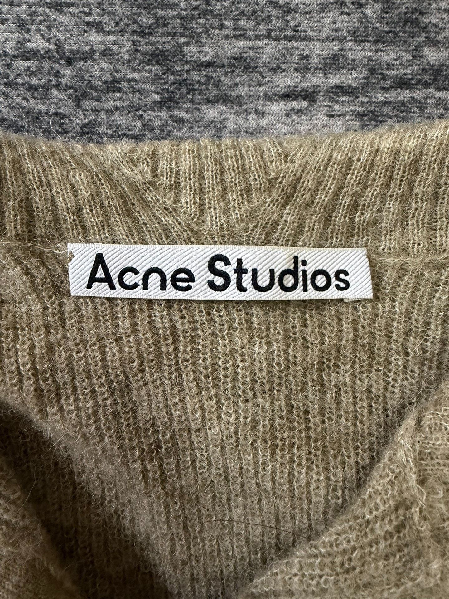 Acne Studios Acne Studios Knit Sweater XS Women Size XS / US 0-2 / IT 36-38 - 3 Thumbnail