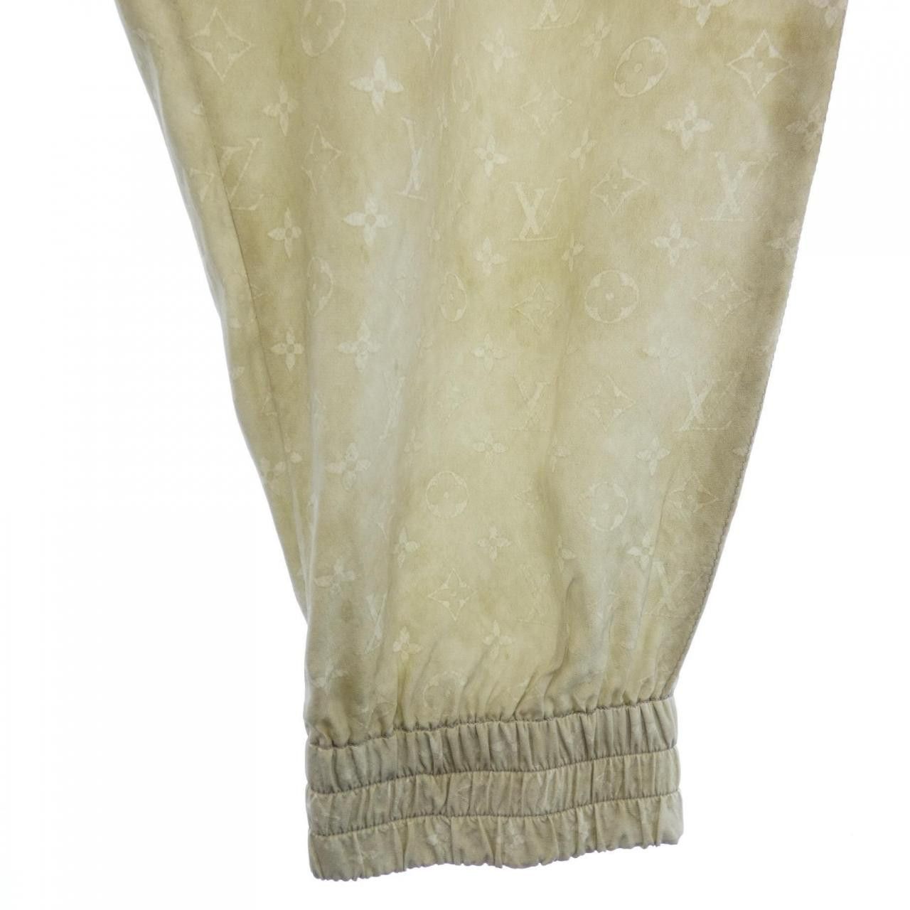 Louis Vuitton Louis Vuitton Louis Vuitton Monogram Cloud Lounge Pants Silk Pants Textile Pants FNPA20D96 DUTY FREE for USA Size ONE SIZE - 5 Thumbnail