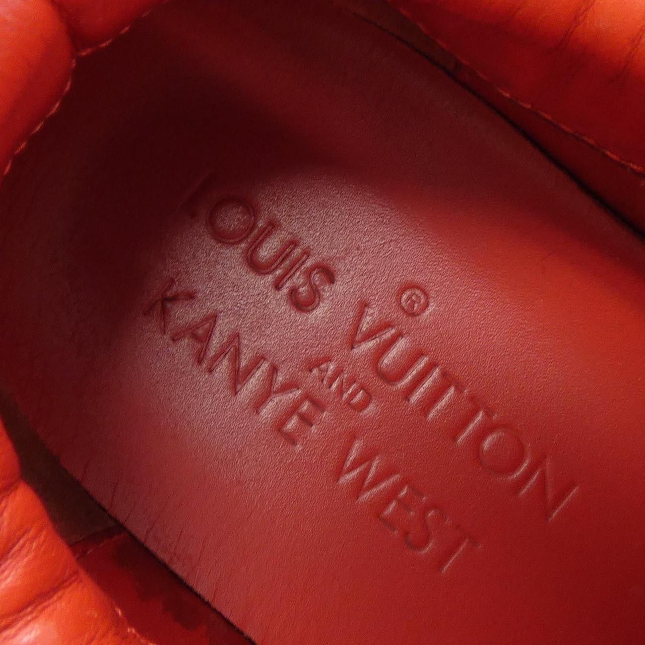 Louis Vuitton Louis Vuitton Louis Vuitton Sneakers Leather Shoes KANYEWEST DUTY FREE for USA Size ONE SIZE - 6 Thumbnail