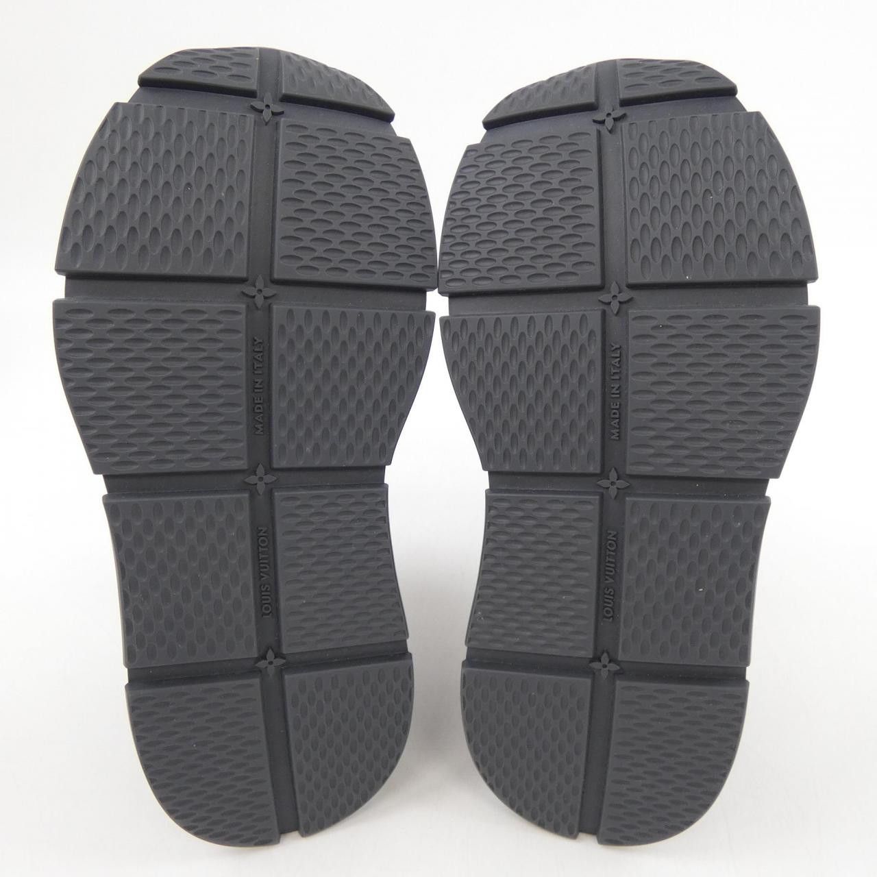 Louis Vuitton Louis Vuitton Louis Vuitton LV Classic Sneakers Plastic / Synthetic Shoes DUTY FREE for USA Size ONE SIZE - 4 Thumbnail