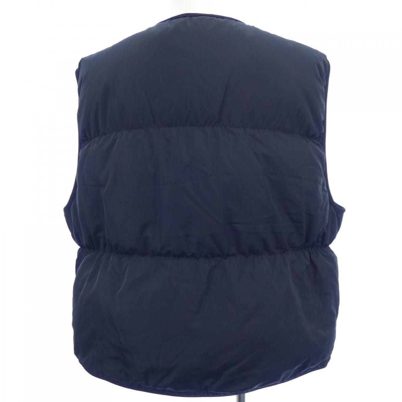 Supreme Supreme Supreme Marithe+Francois Gib Down Vest Textile Outerwear Marithe+FrancoisGib DUTY FREE for USA Size ONE SIZE - 2 Thumbnail