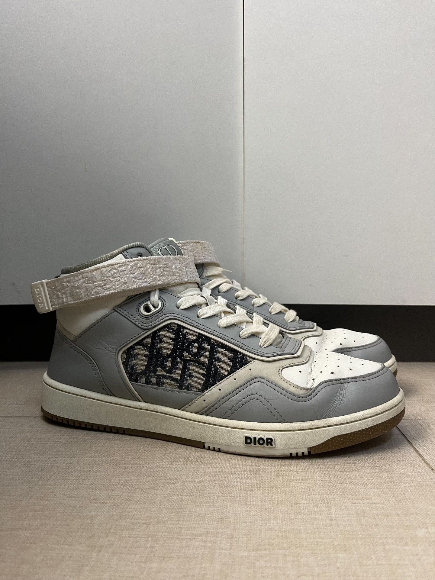 Dior Dior Leather Printed White Hitop Sneakers 41.5 Men Size US 9 / EU 42 - 3 Thumbnail