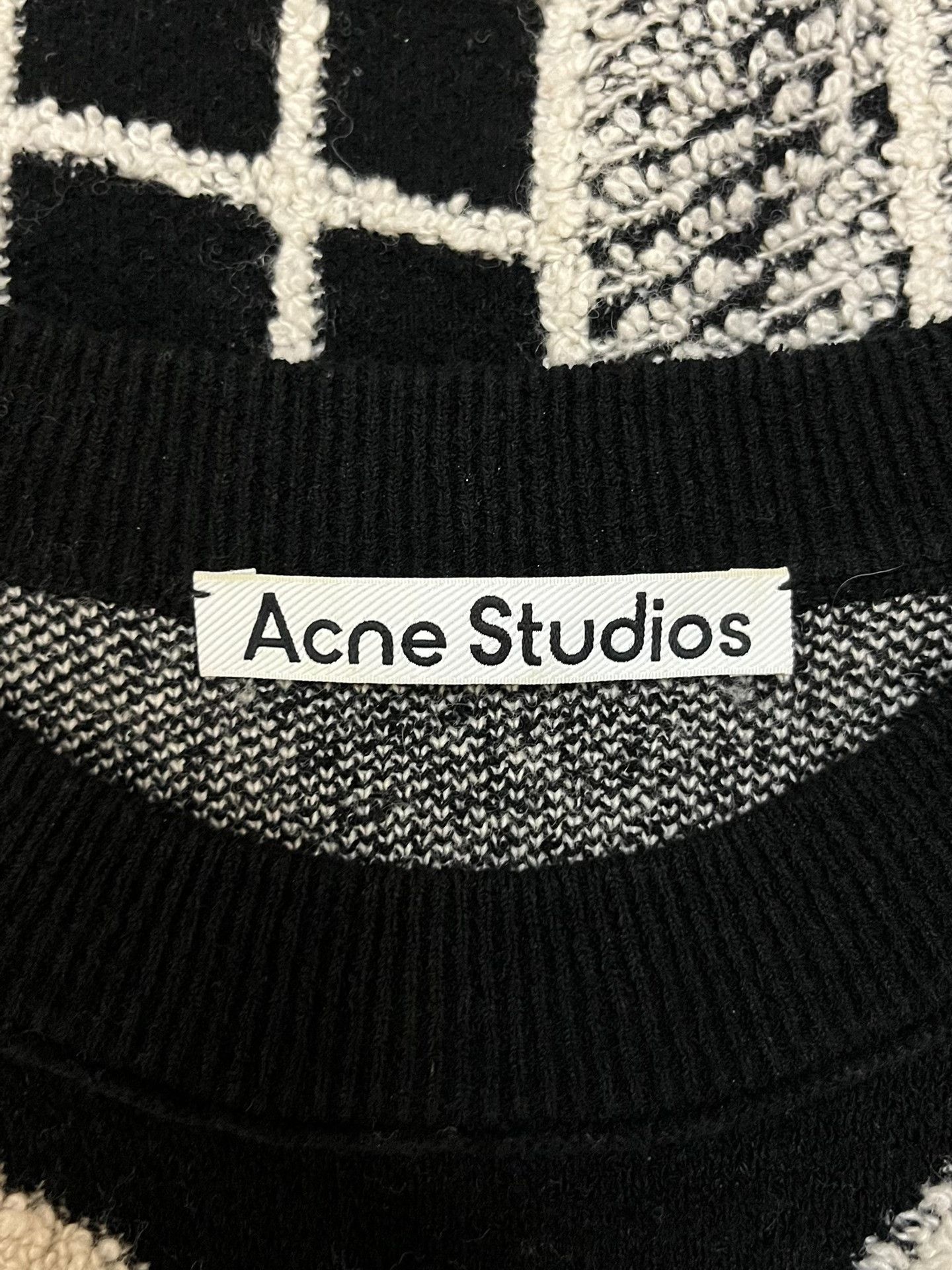 Acne Studios Acne Studios Printed Sweater S Men Size US S / EU 44-46 / 1 - 3 Thumbnail