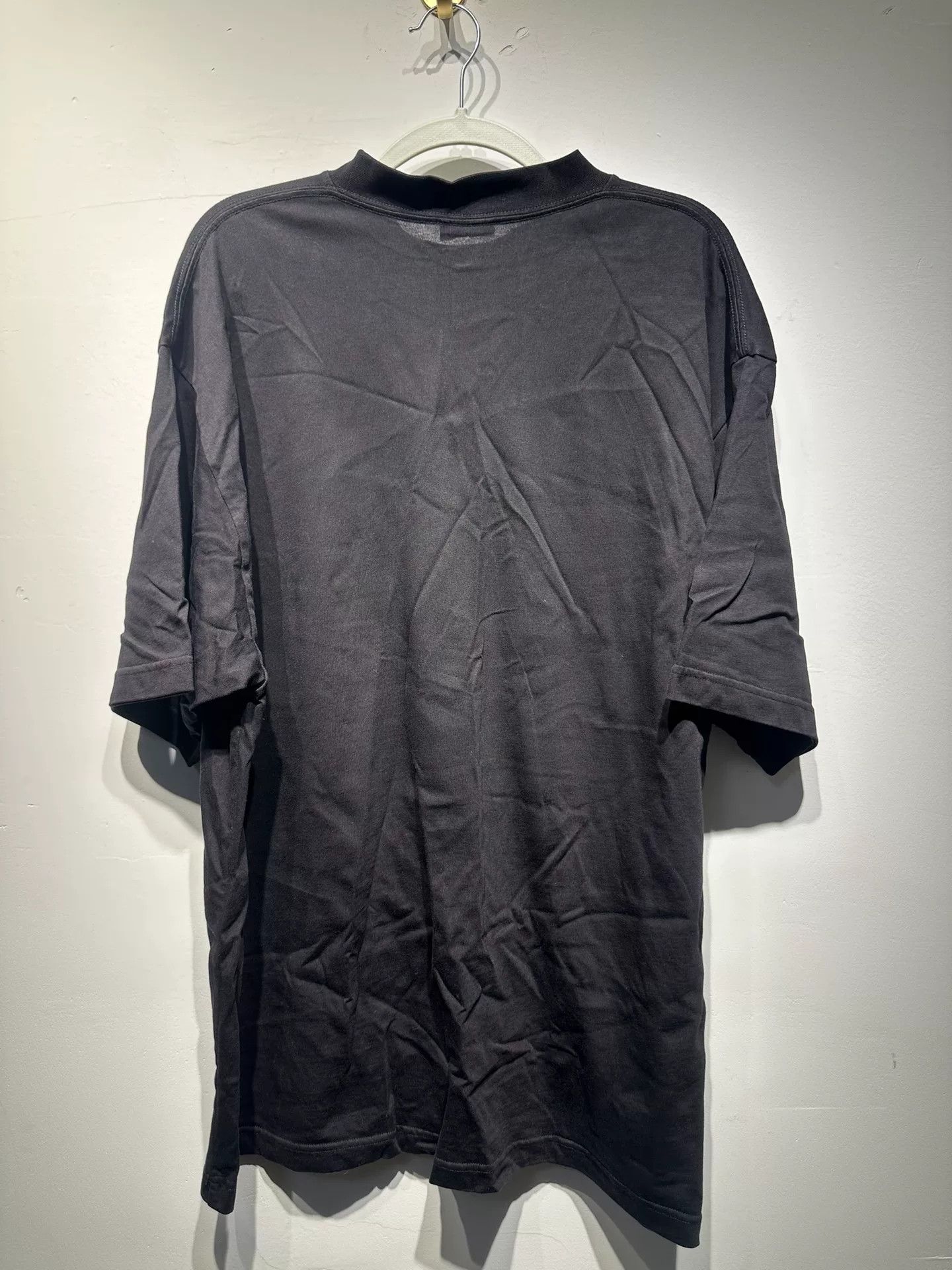 Balenciaga Balenciaga Retro Printed Black T-Shirt M Men Size US M / EU 48-50 / 2 - 2 Thumbnail