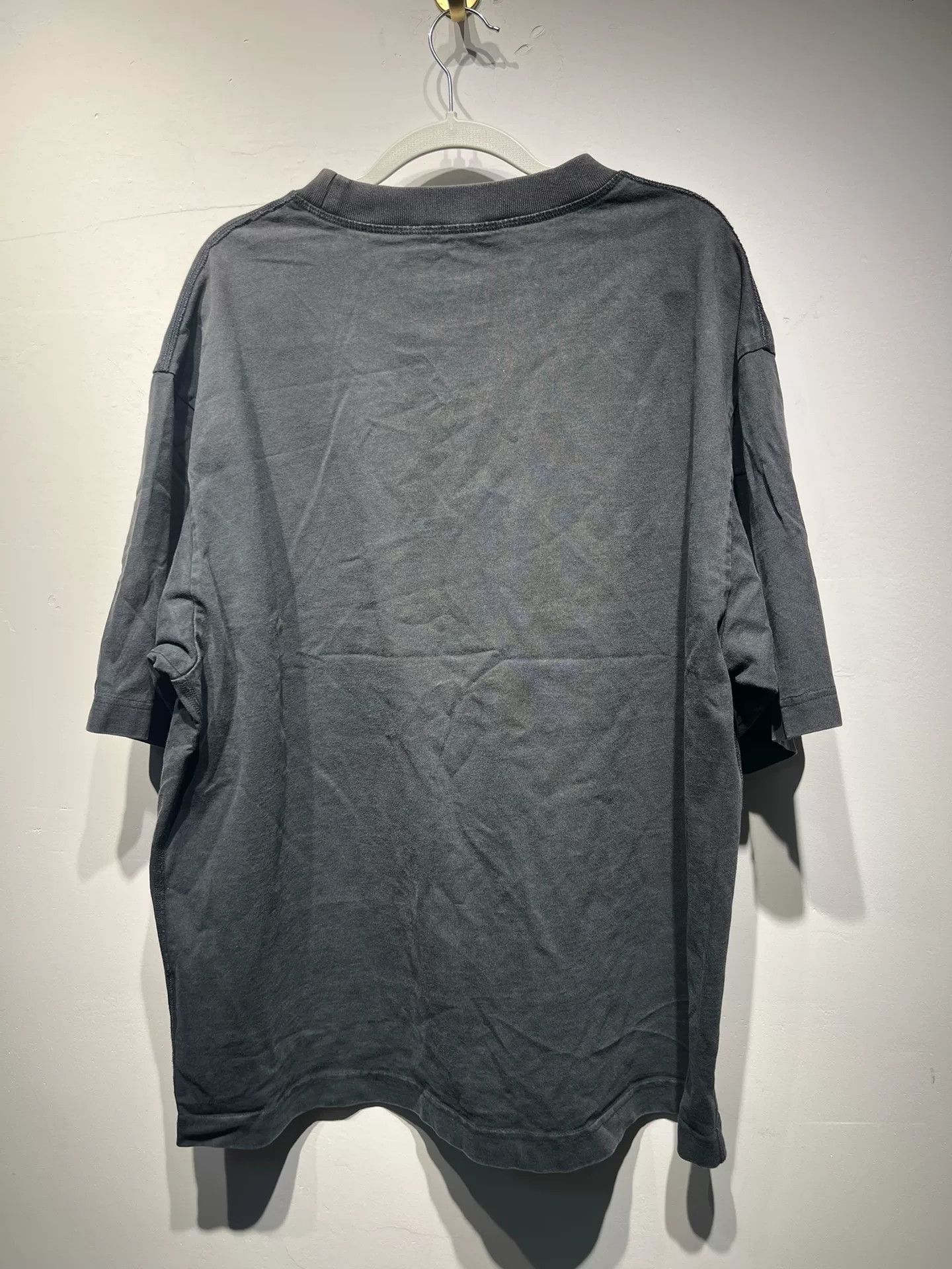 Acne Studios Acne Studios Printed Oversized Black T-Shirt XL Men Size US XL / EU 56 / 4 - 2 Thumbnail