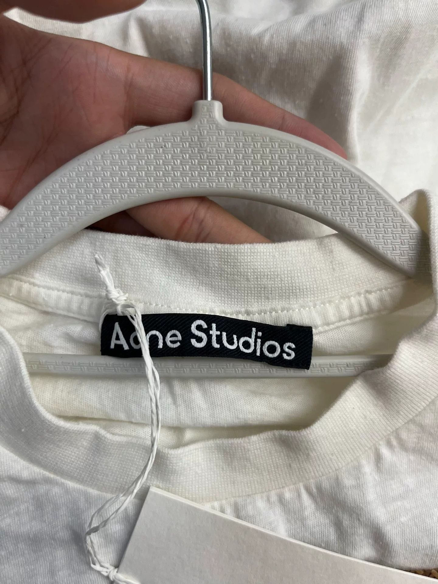 Acne Studios Acne Studios Printed White T-Shirt XS Men Size US XS / EU 42 / 0 - 3 Thumbnail