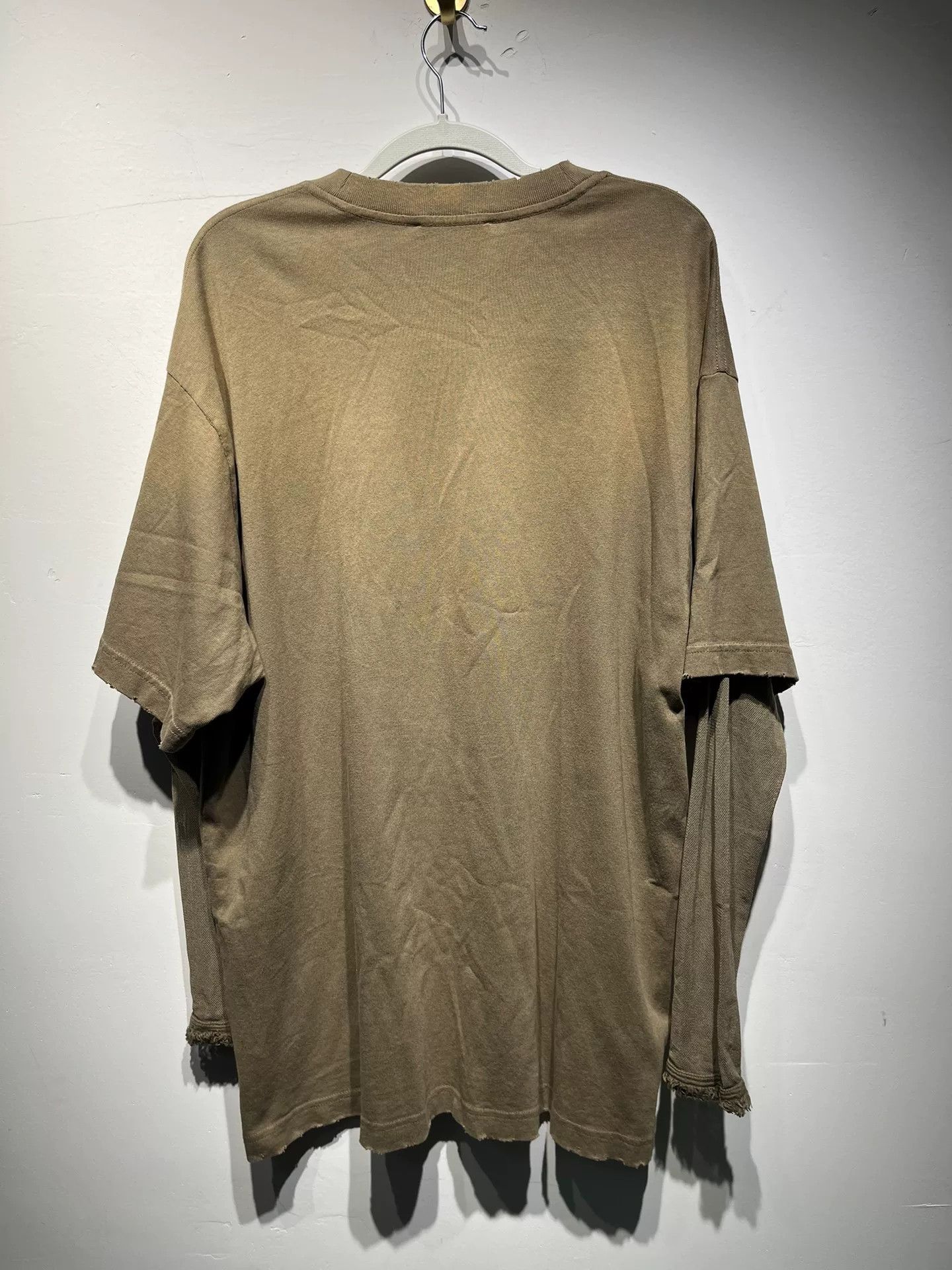 Acne Studios Acne Studios Printed Graphic Brown T-Shirt S Women Size S / US 4 / IT 40 - 2 Thumbnail