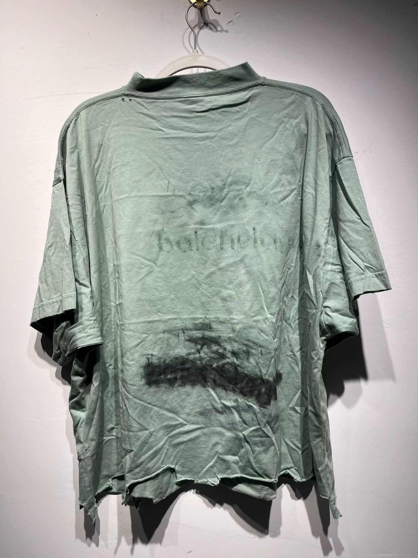 Balenciaga Balenciaga Green T-Shirt 2 Women Size XS / US 0-2 / IT 36-38 - 2 Thumbnail