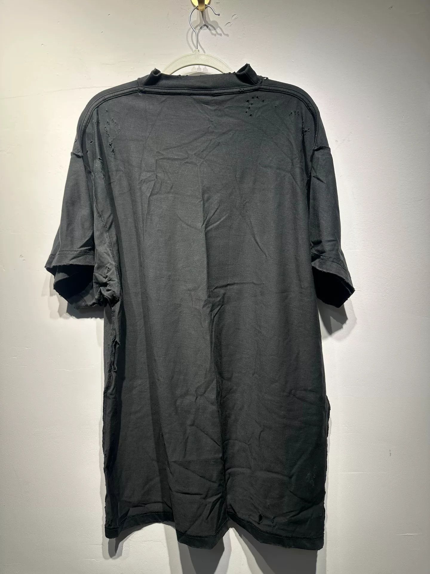 Balenciaga Balenciaga Retro Printed Black T-Shirt 1 Men Size US XS / EU 42 / 0 - 2 Thumbnail