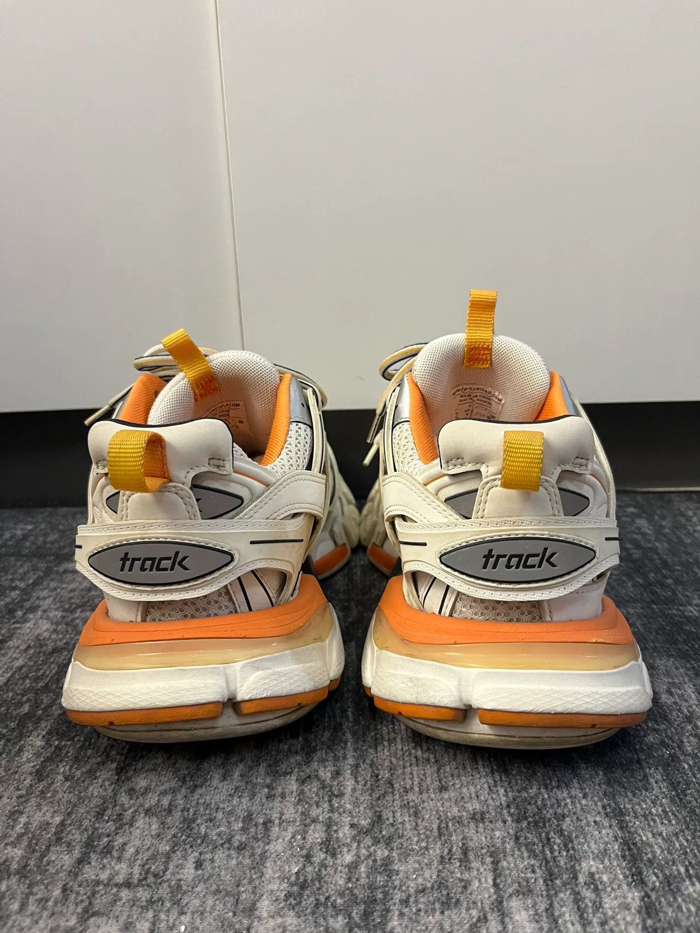 Balenciaga Balenciaga White Lowtop Sneakers 38 Women Size US 7.5 / IT 37.5 - 4 Thumbnail
