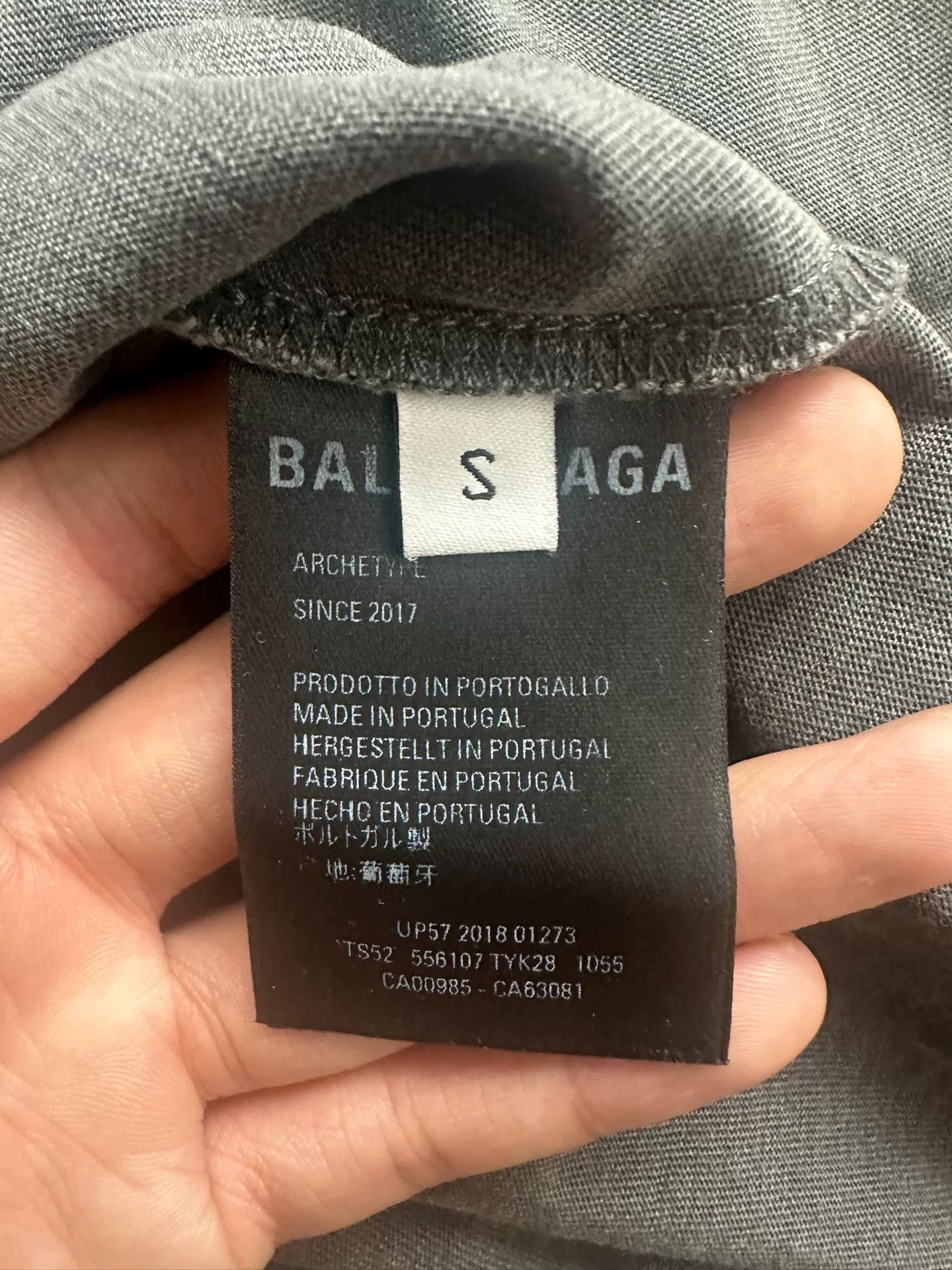 Balenciaga Balenciaga Retro Printed Black T-Shirt S Men Size US S / EU 44-46 / 1 - 3 Thumbnail
