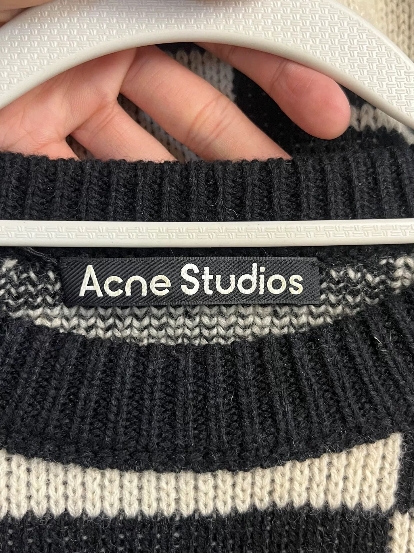 Acne Studios Acne Studios Wool Plaid Black Sweater S Women Size S / US 4 / IT 40 - 3 Thumbnail
