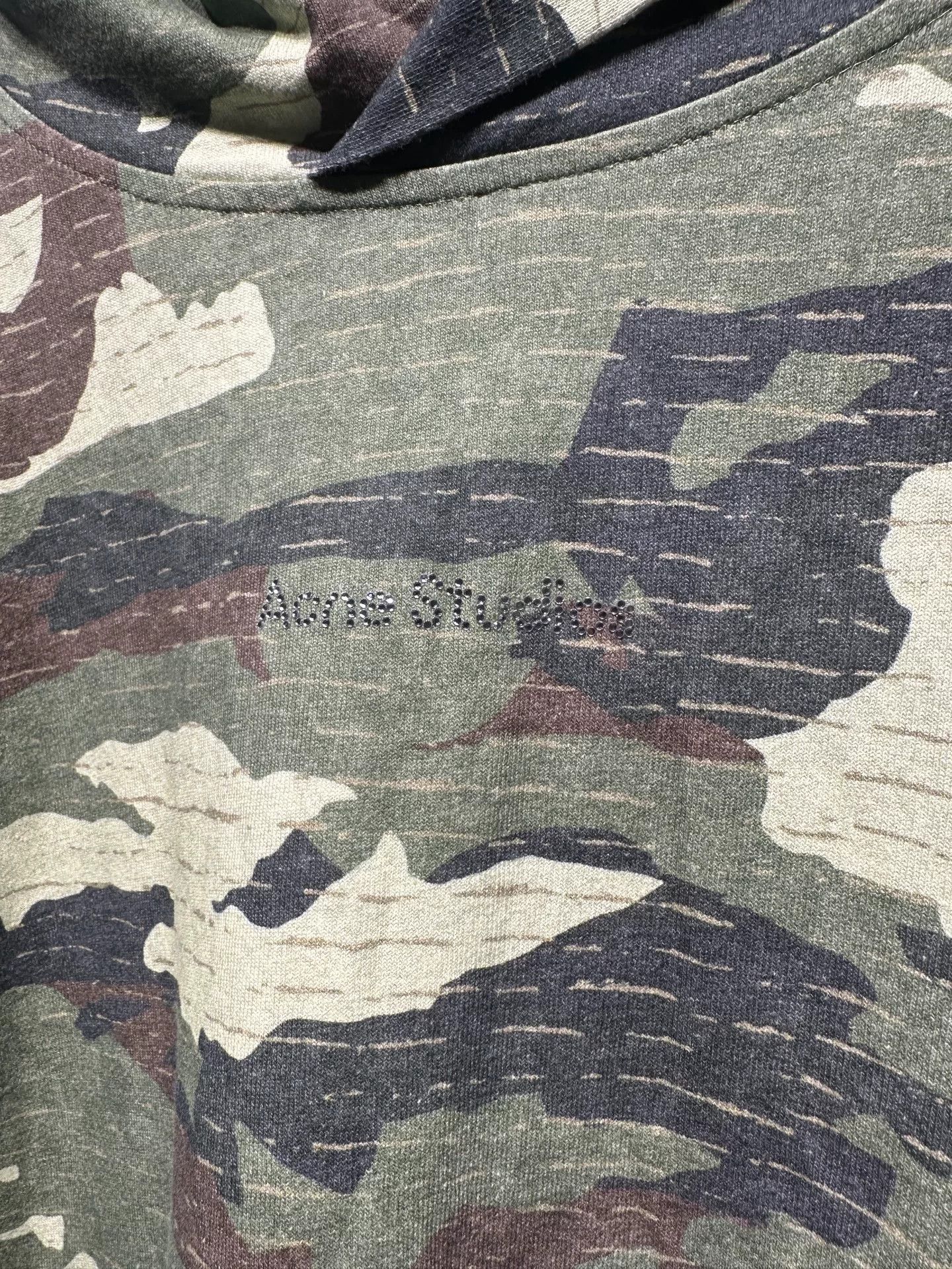 Acne Studios Acne Studios Camo Graphic Green Hoodie XS Men Size US XS / EU 42 / 0 - 2 Thumbnail