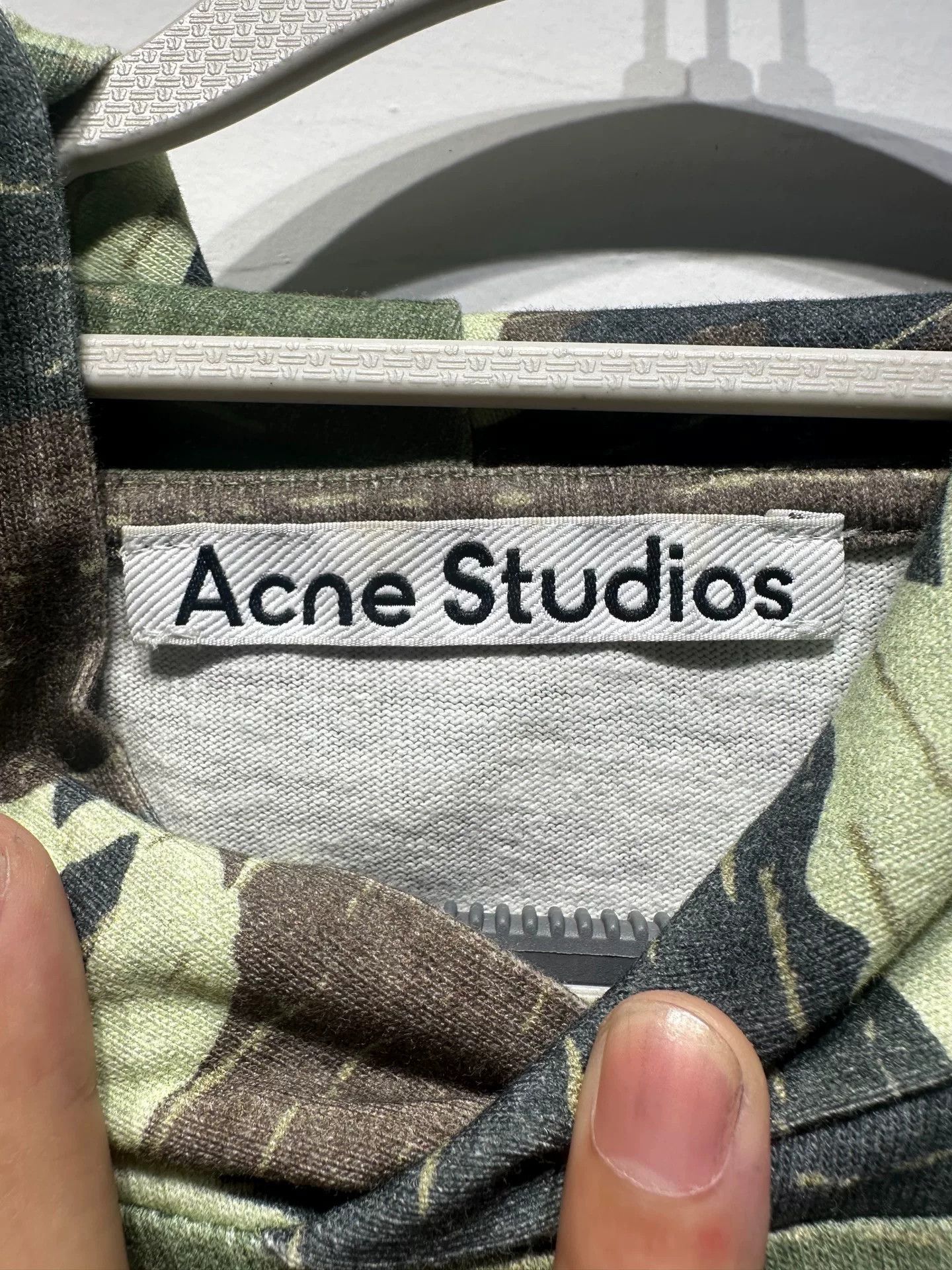 Acne Studios Acne Studios Camo Graphic Green Hoodie XS Men Size US XS / EU 42 / 0 - 3 Thumbnail