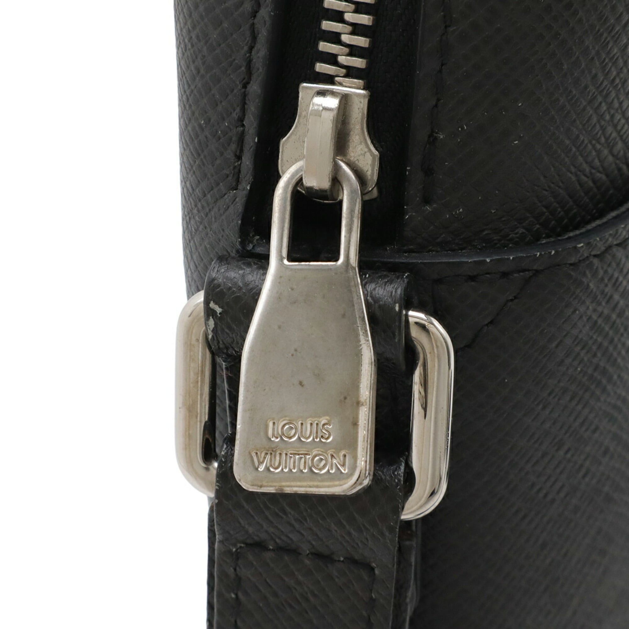 Louis Vuitton Taiga Pochette Grigori Shoulder Bag Leather Calfskin 
