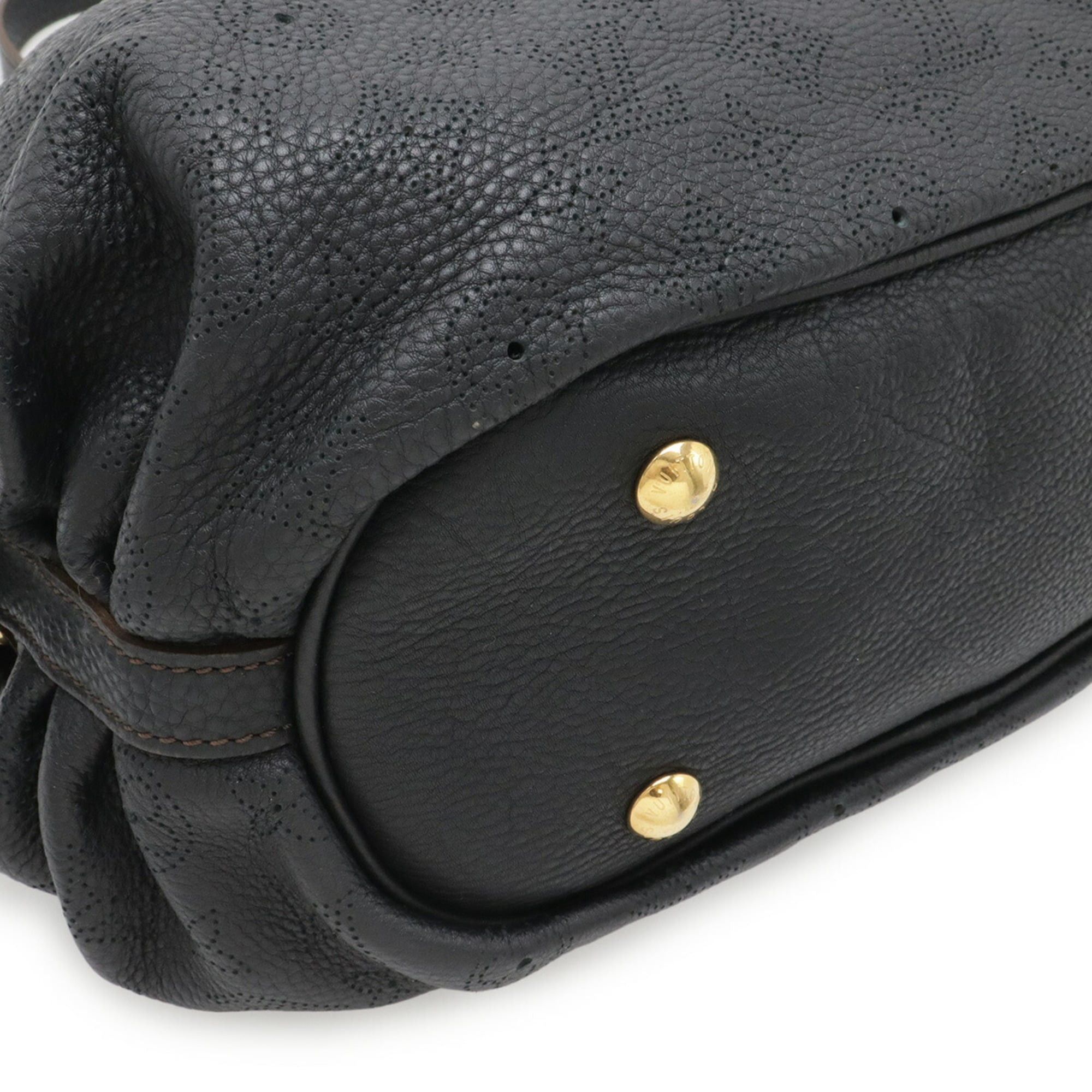 Louis Vuitton Louis Vuitton Monogram Mahina XS Shoulder Bag Leather Noir Black M95660 Size ONE SIZE - 4 Thumbnail