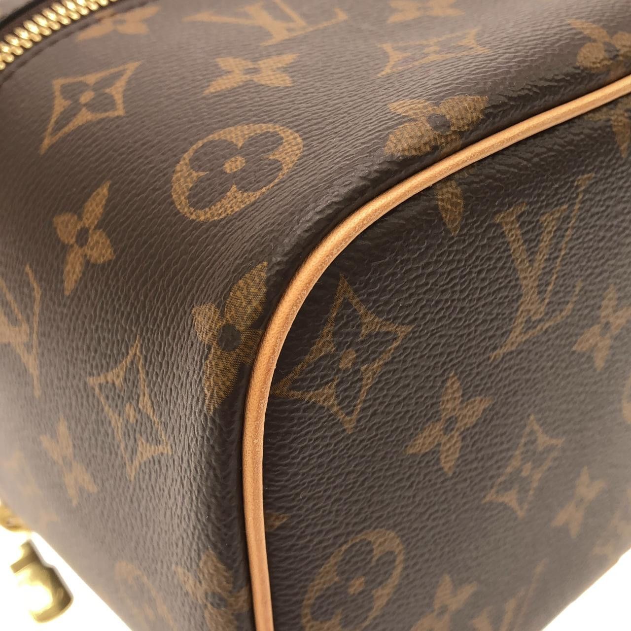 Louis Vuitton Louis Vuitton Louis Vuitton Monogram Vanity Case Textile Vanity Bag M44495 DUTY FREE for USA Size ONE SIZE - 3 Thumbnail