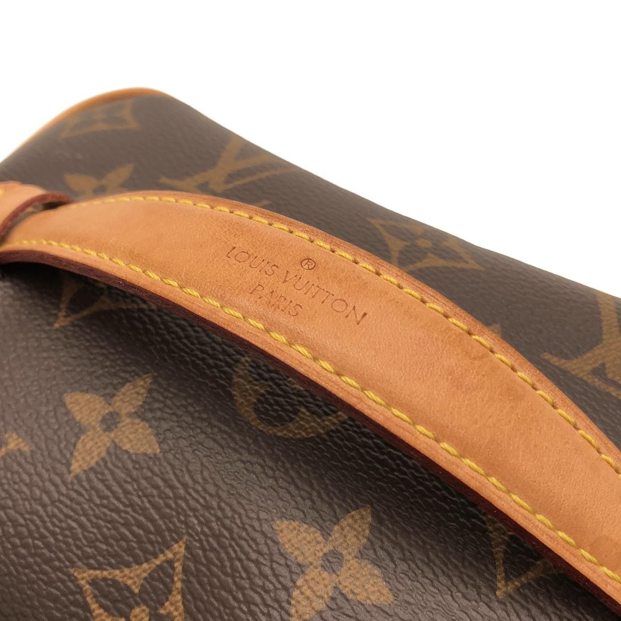 Louis Vuitton Louis Vuitton Louis Vuitton Monogram Vanity Case Textile Vanity Bag M44495 DUTY FREE for USA Size ONE SIZE - 6 Thumbnail