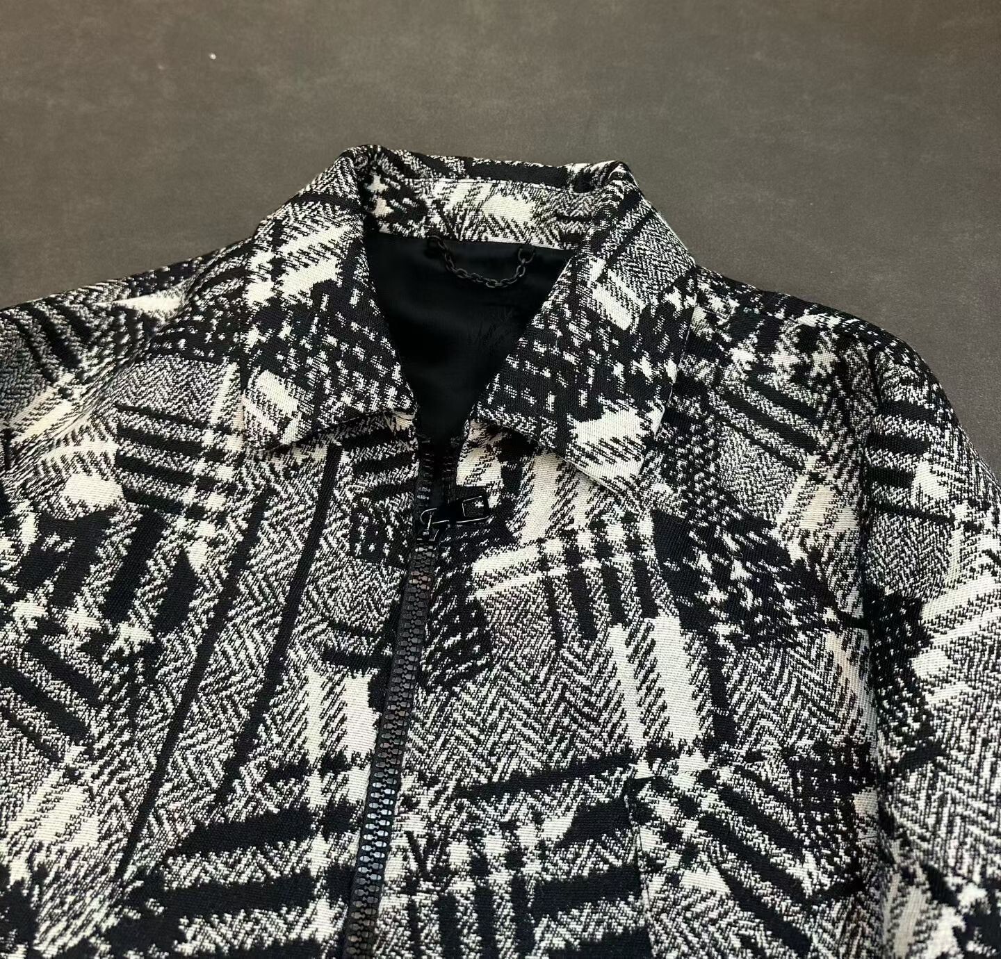 Louis Vuitton Louis Vuitton Irregular Patchwork Logo Jacket Size US M / EU 48-50 / 2 - 3 Thumbnail