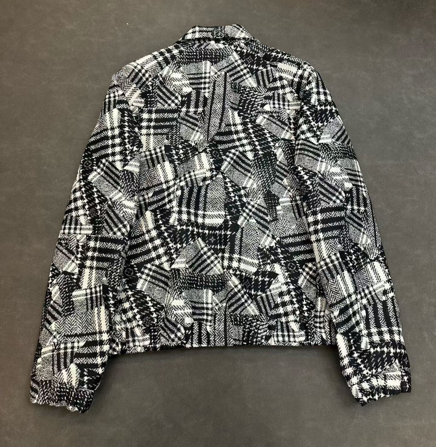 Louis Vuitton Louis Vuitton Irregular Patchwork Logo Jacket Size US M / EU 48-50 / 2 - 2 Thumbnail