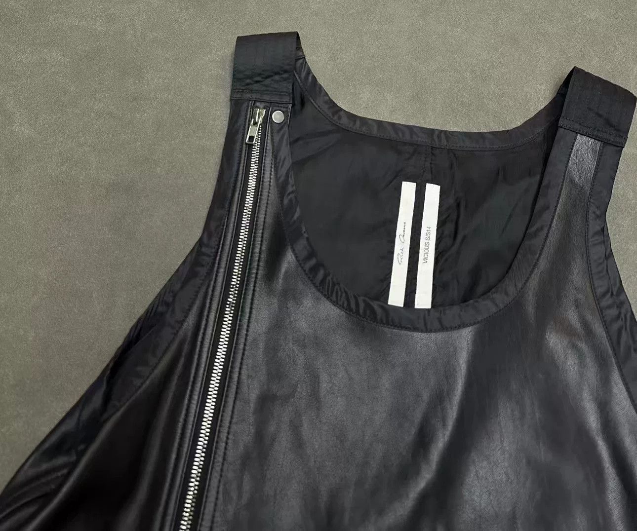 Rick Owens Rick Owens 14SS Leather Vest Runway Size US S / EU 44-46 / 1 - 3 Thumbnail