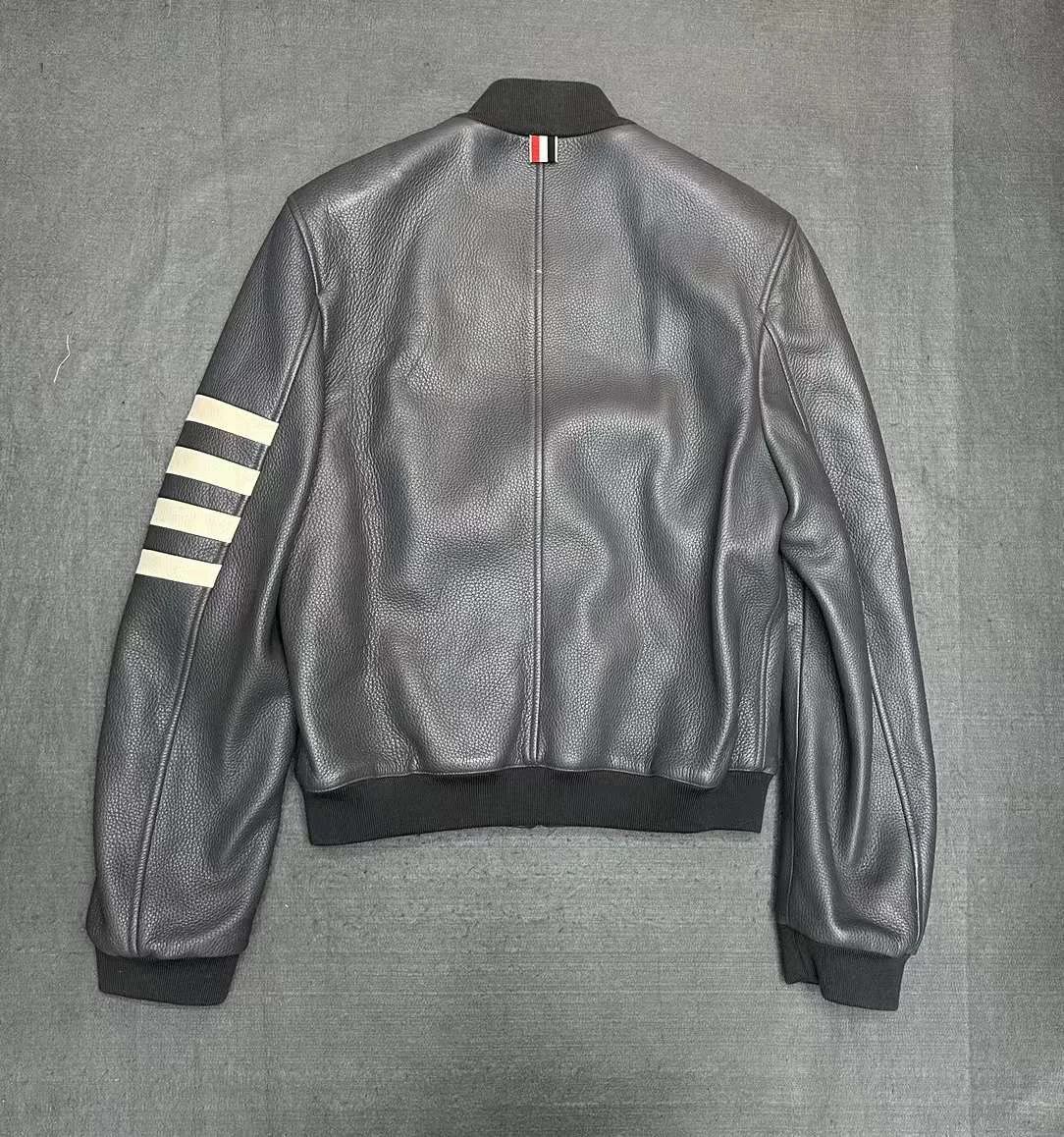 Thom Browne Thom Browne TB Leather Varsity Bomber Jacket Size US M / EU 48-50 / 2 - 2 Thumbnail