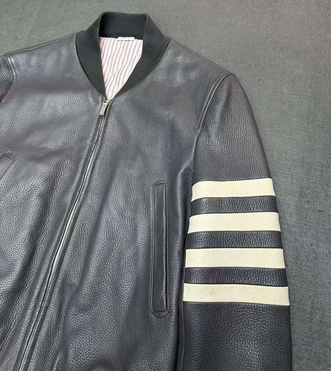 Thom Browne Thom Browne TB Leather Varsity Bomber Jacket Size US M / EU 48-50 / 2 - 3 Thumbnail