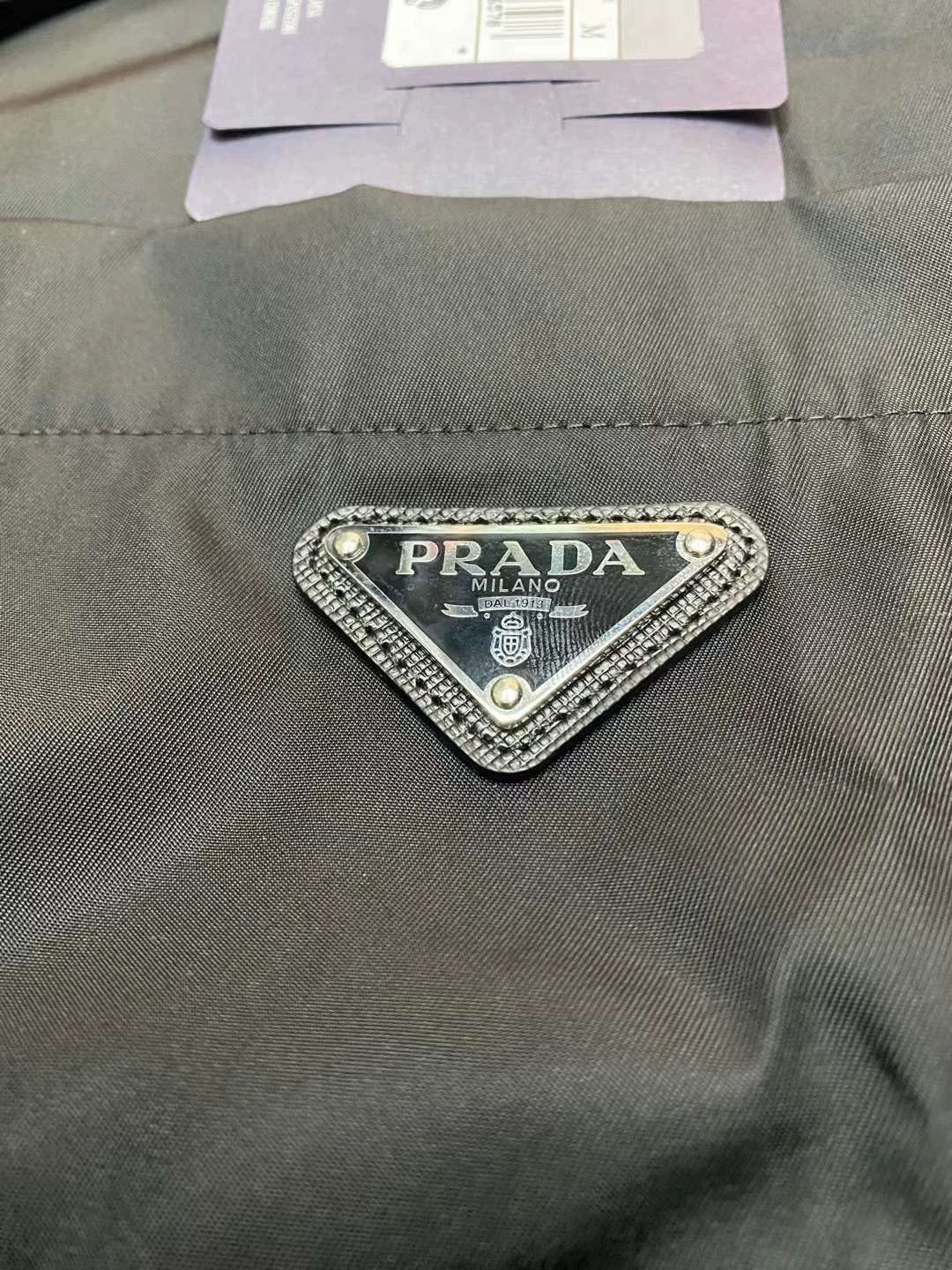 Prada Prada 23SS Nylon Shirt with Triangle Logo Size US M / EU 48-50 / 2 - 4 Thumbnail