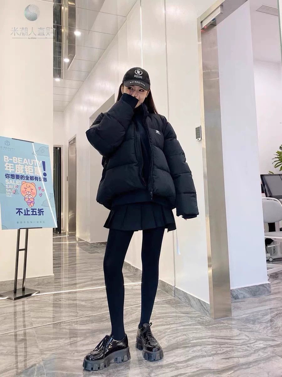 Balenciaga Balenciaga Oversized Puffer Jacket Size S / US 4 / IT 40 - 8 Thumbnail