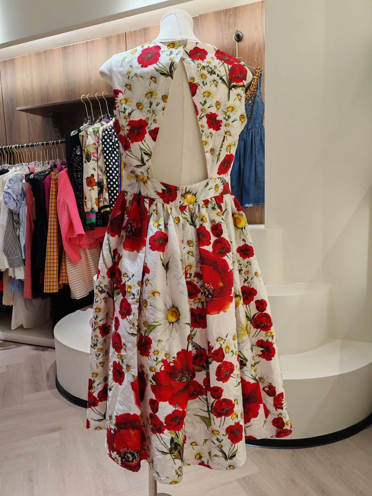 Dolce & Gabbana Dolce & Gabbana Poppy Print Dress Size M / US 6-8 / IT 42-44 - 2 Thumbnail