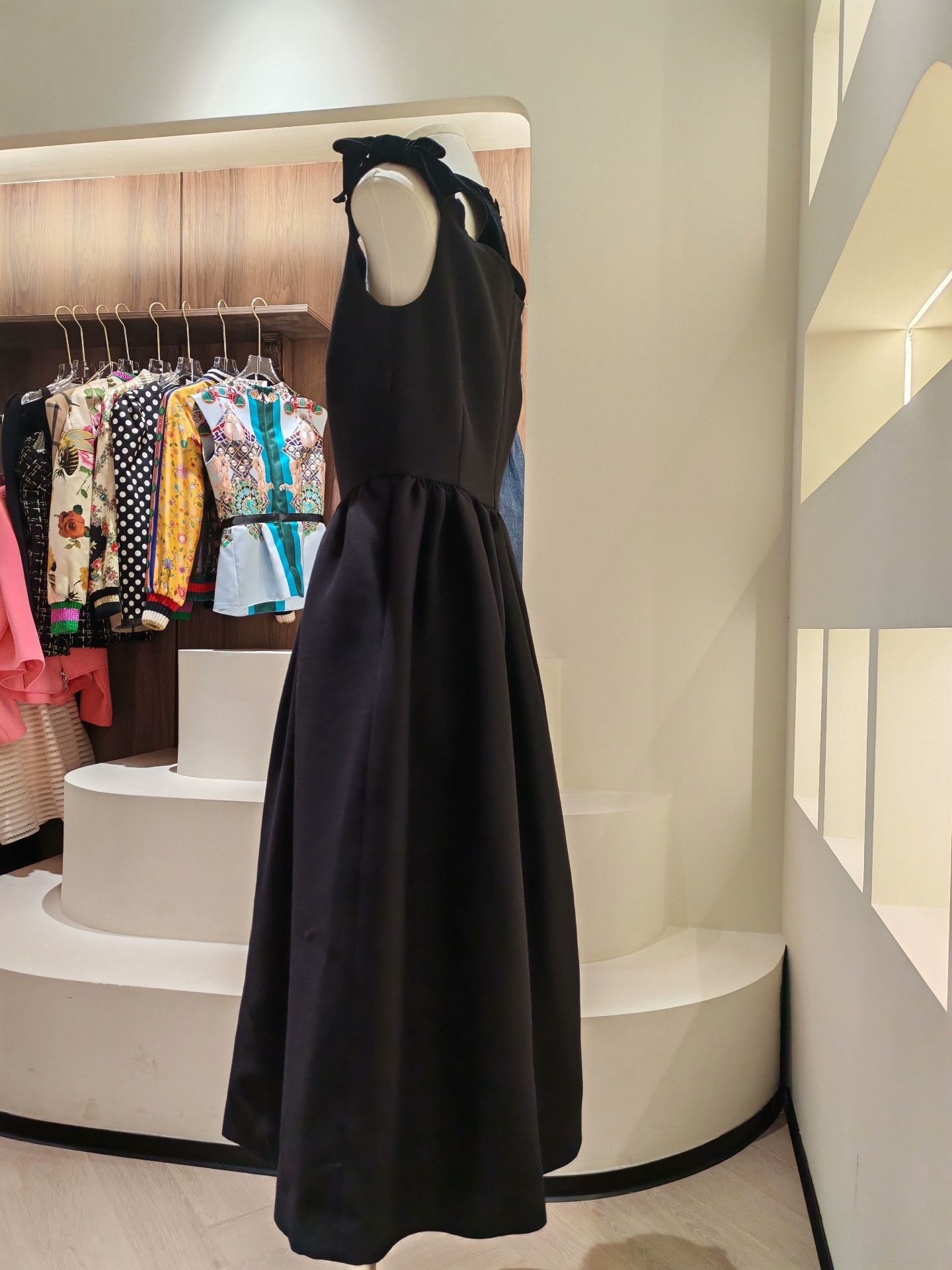 Fendi Fendi Black Off-Shoulder Bow Dress Size S / US 4 / IT 40 - 2 Thumbnail