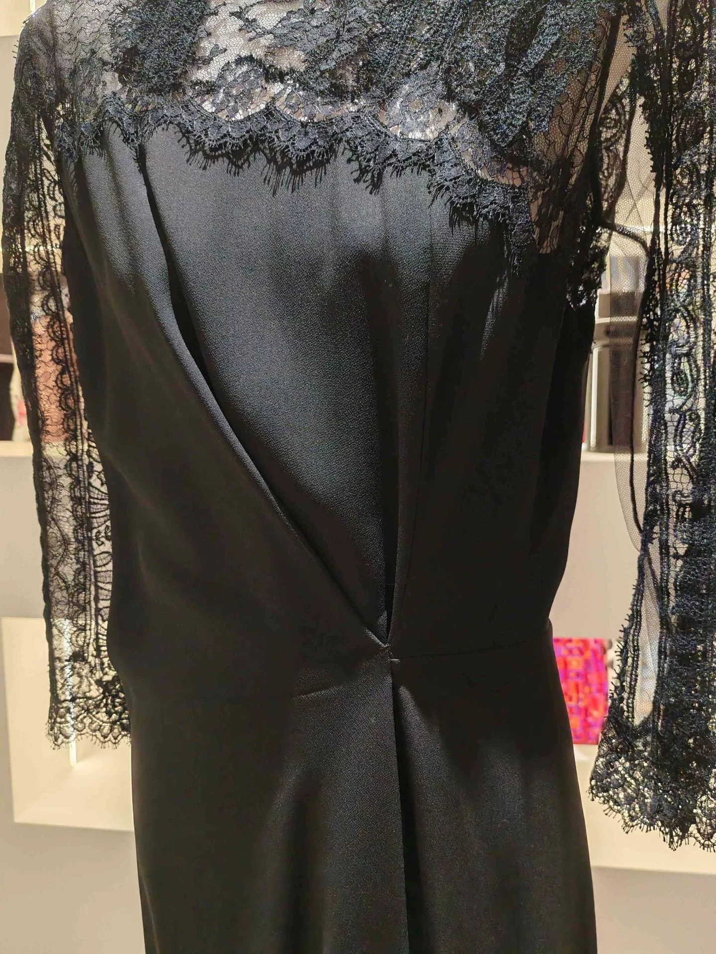 Ermanno Scervino Ermanno Scervino Classic Lace Dress Size M / US 6-8 / IT 42-44 - 9 Thumbnail