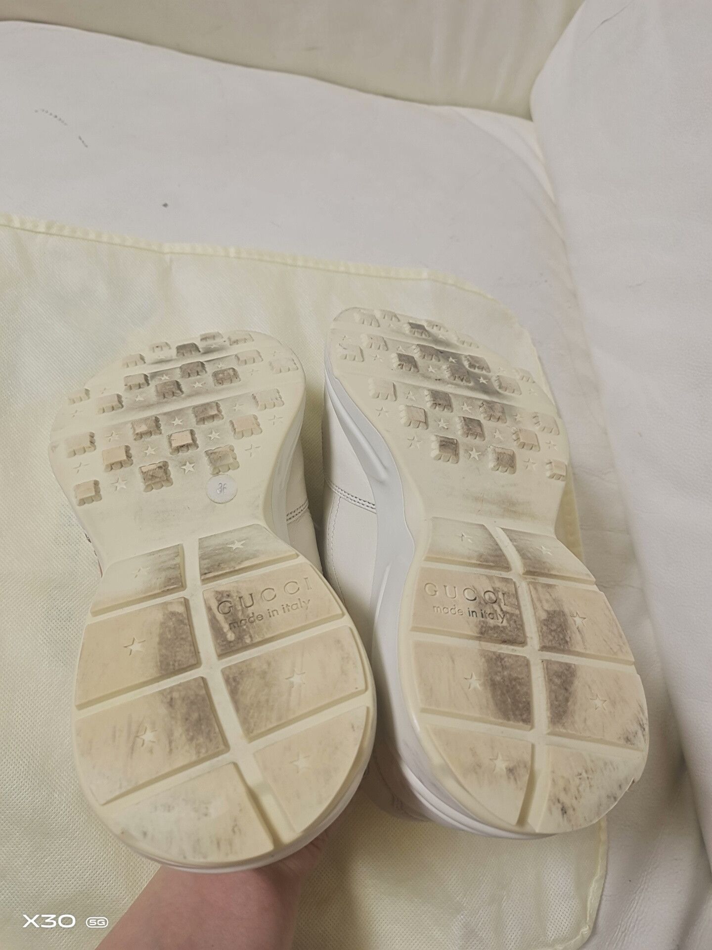 Gucci Gucci Women's Apple Dad Shoes 36 Size US 5 / IT 35 - 4 Thumbnail