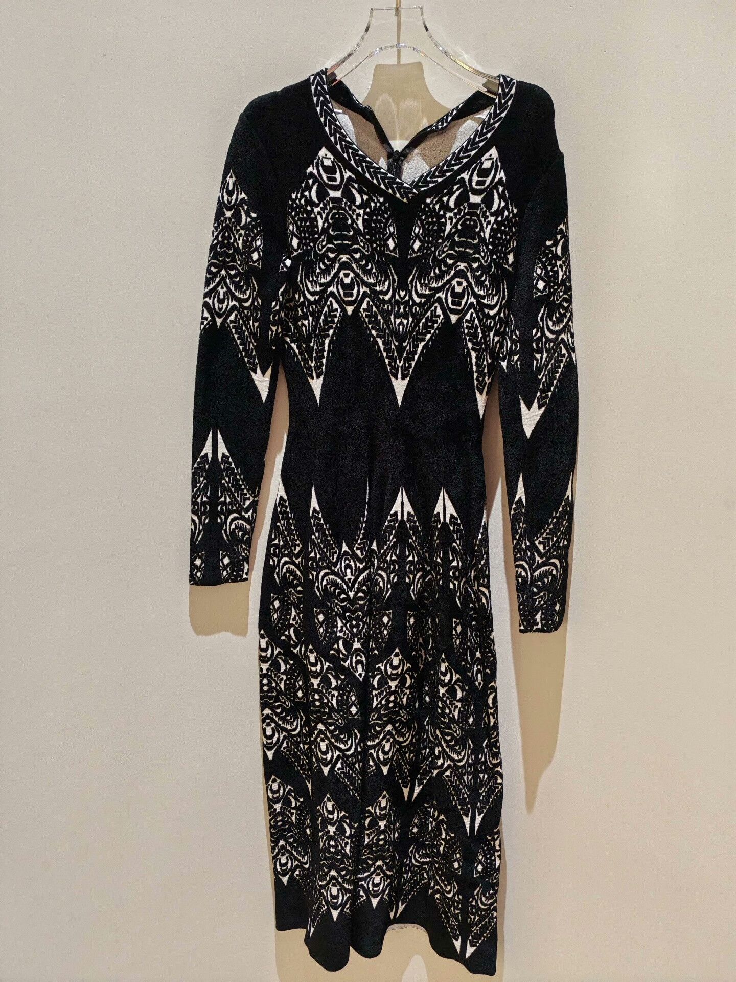 Alaia ALAIA Long-Sleeve Printed Knit Dress Size S / US 4 / IT 40 - 3 Thumbnail