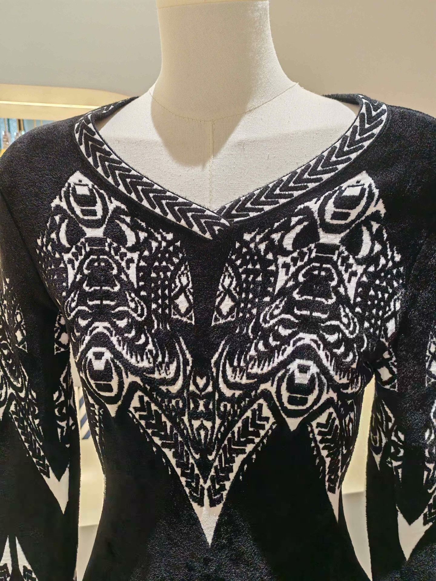 Alaia ALAIA Long-Sleeve Printed Knit Dress Size S / US 4 / IT 40 - 6 Thumbnail